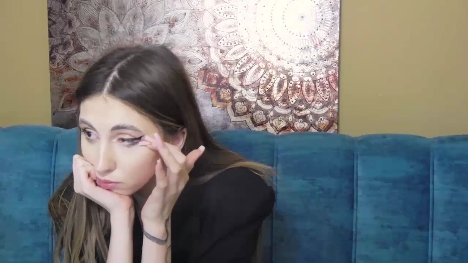 Gallery image thumbnail from KatArt's myfreecams stream on, 03/25/2024, 01:11 image 20 of 20