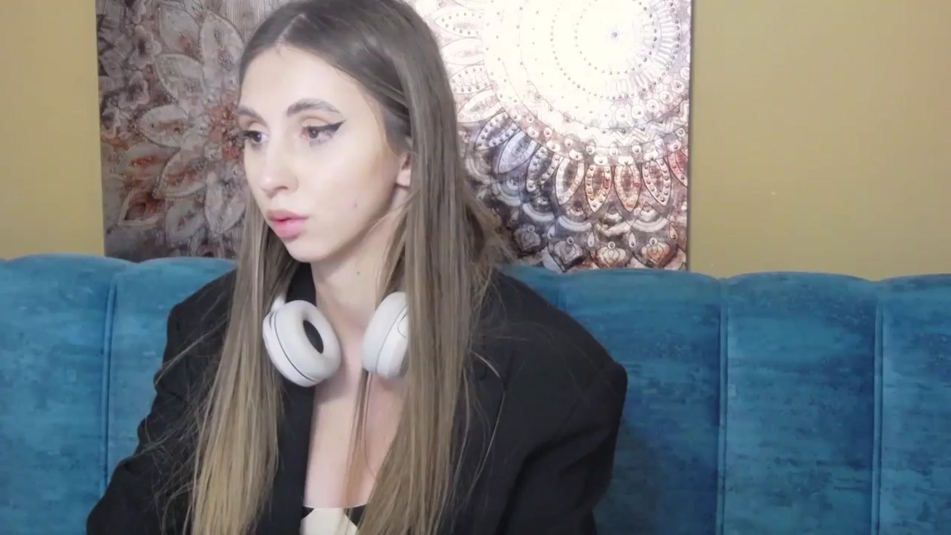 Gallery image thumbnail from KatArt's myfreecams stream on, 03/25/2024, 01:32 image 9 of 20