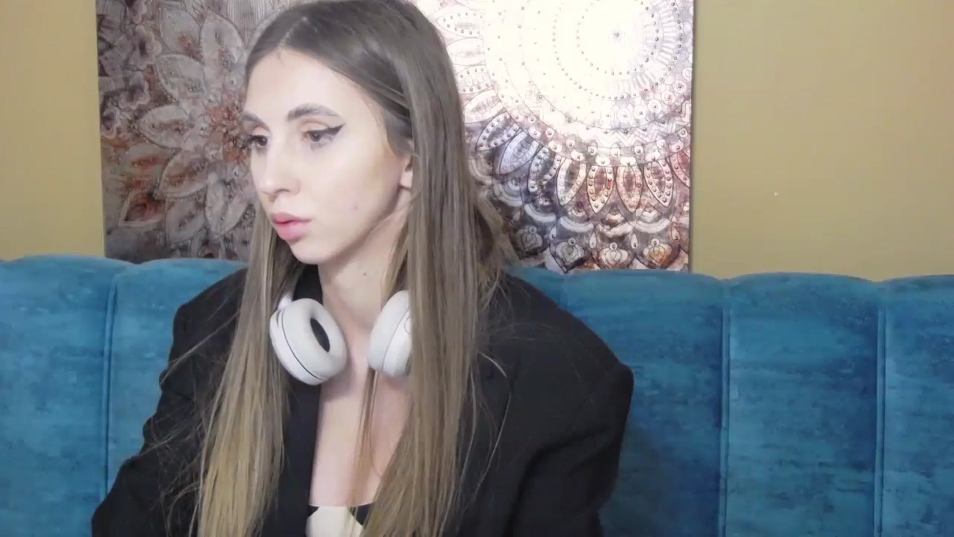 Gallery image thumbnail from KatArt's myfreecams stream on, 03/25/2024, 01:32 image 10 of 20
