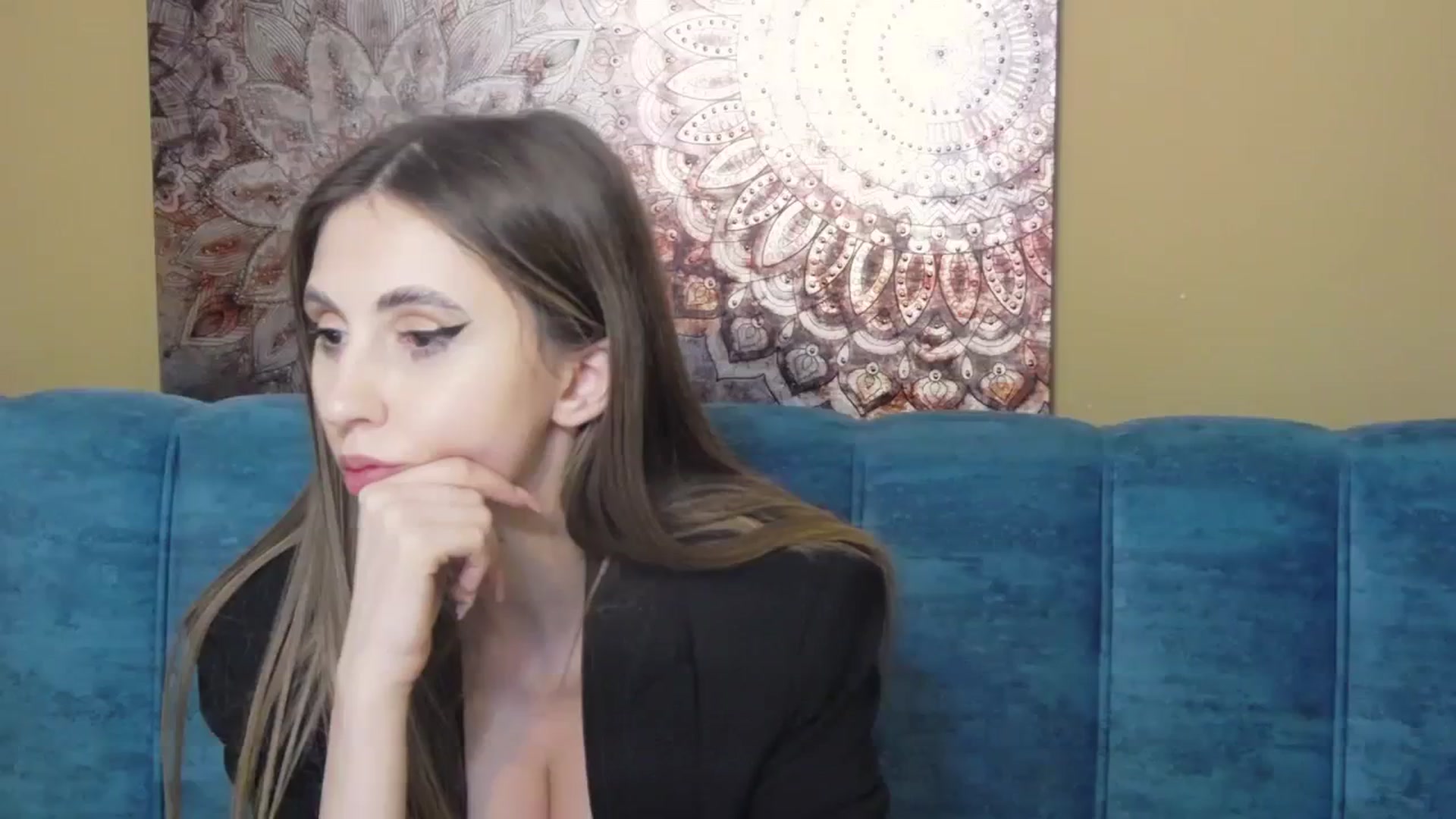 Gallery image thumbnail from KatArt's myfreecams stream on, 03/25/2024, 01:32 image 3 of 20