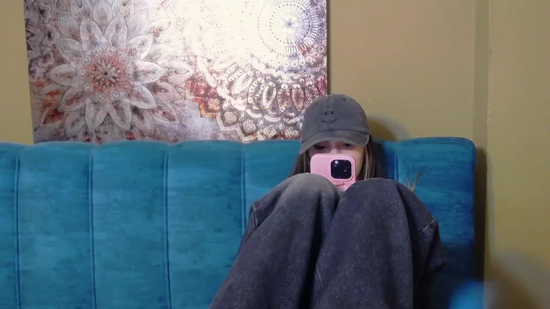 Gallery image thumbnail from KatArt's myfreecams stream on, 03/31/2024, 22:50 image 10 of 20