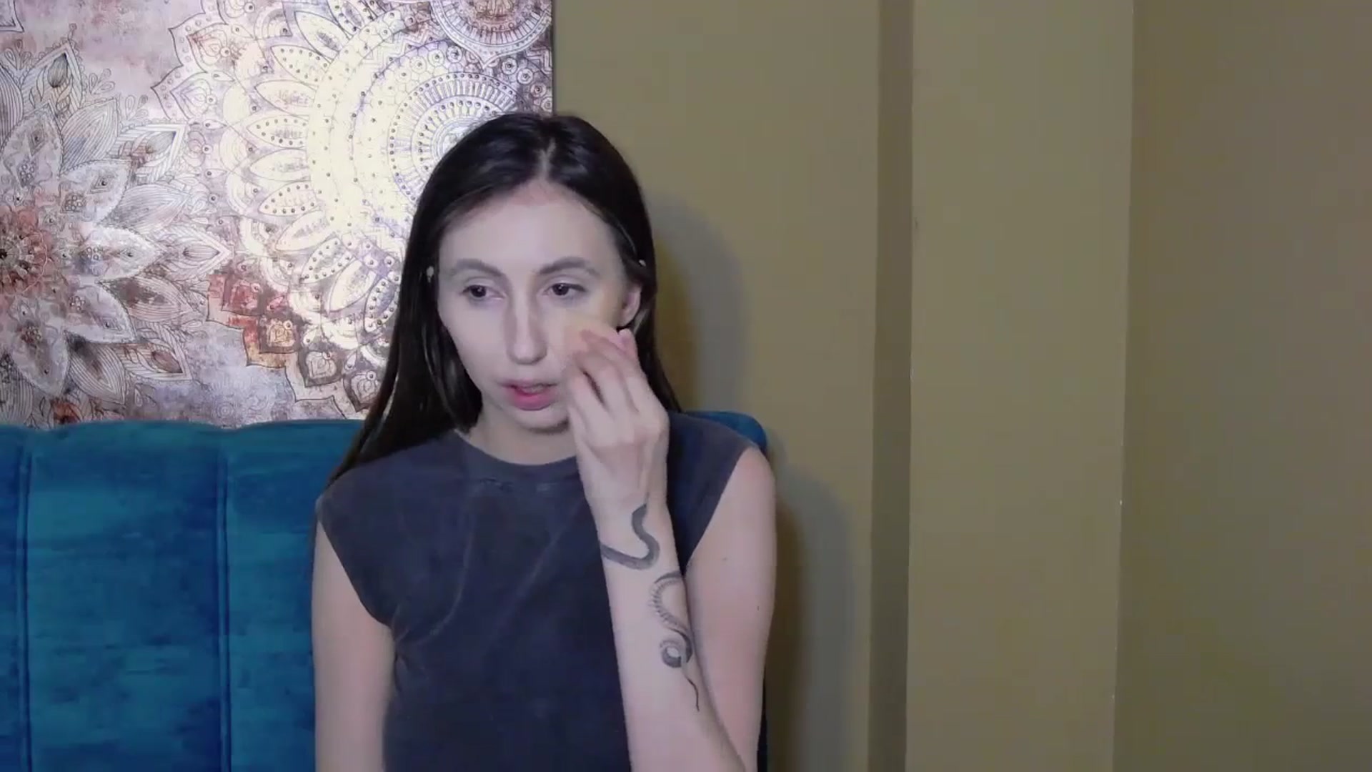 Gallery image thumbnail from KatArt's myfreecams stream on, 04/02/2024, 21:45 image 3 of 20