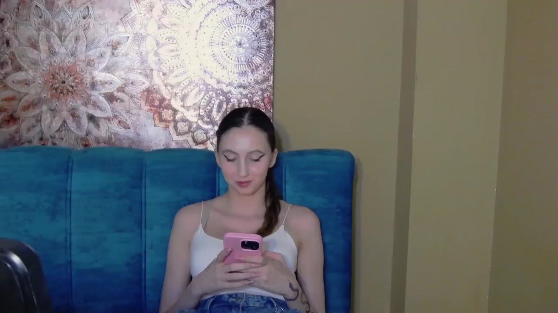 Gallery image thumbnail from KatArt's myfreecams stream on, 04/03/2024, 22:18 image 8 of 20