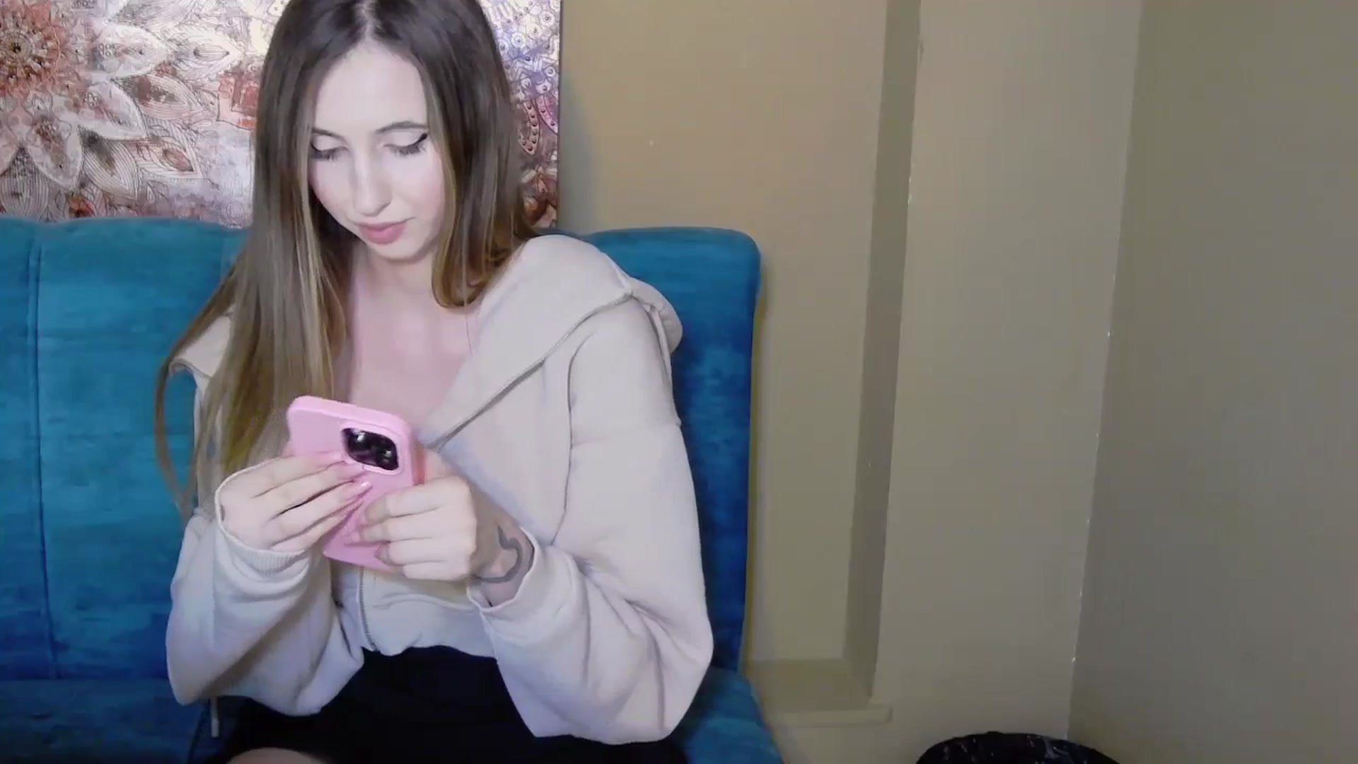 Gallery image thumbnail from KatArt's myfreecams stream on, 04/04/2024, 19:03 image 20 of 20