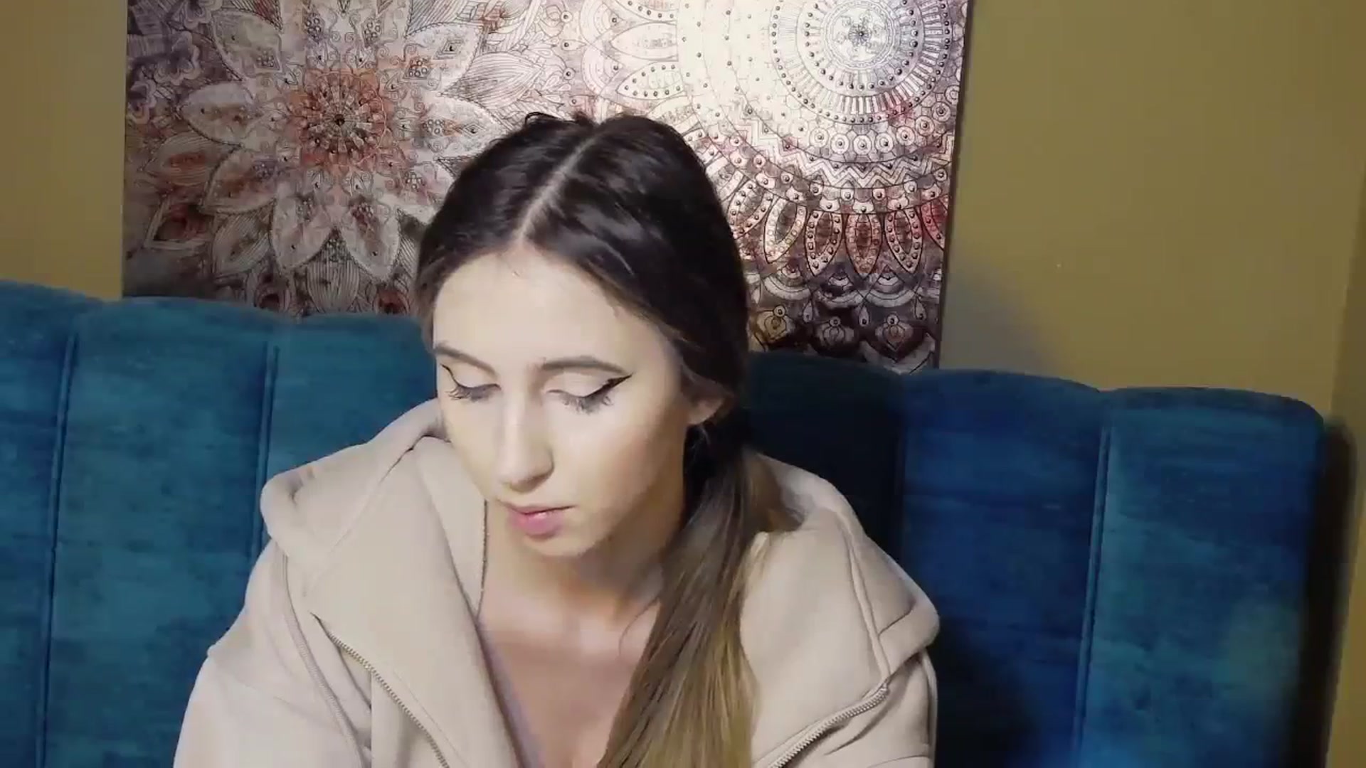 Gallery image thumbnail from KatArt's myfreecams stream on, 04/14/2024, 19:19 image 17 of 20