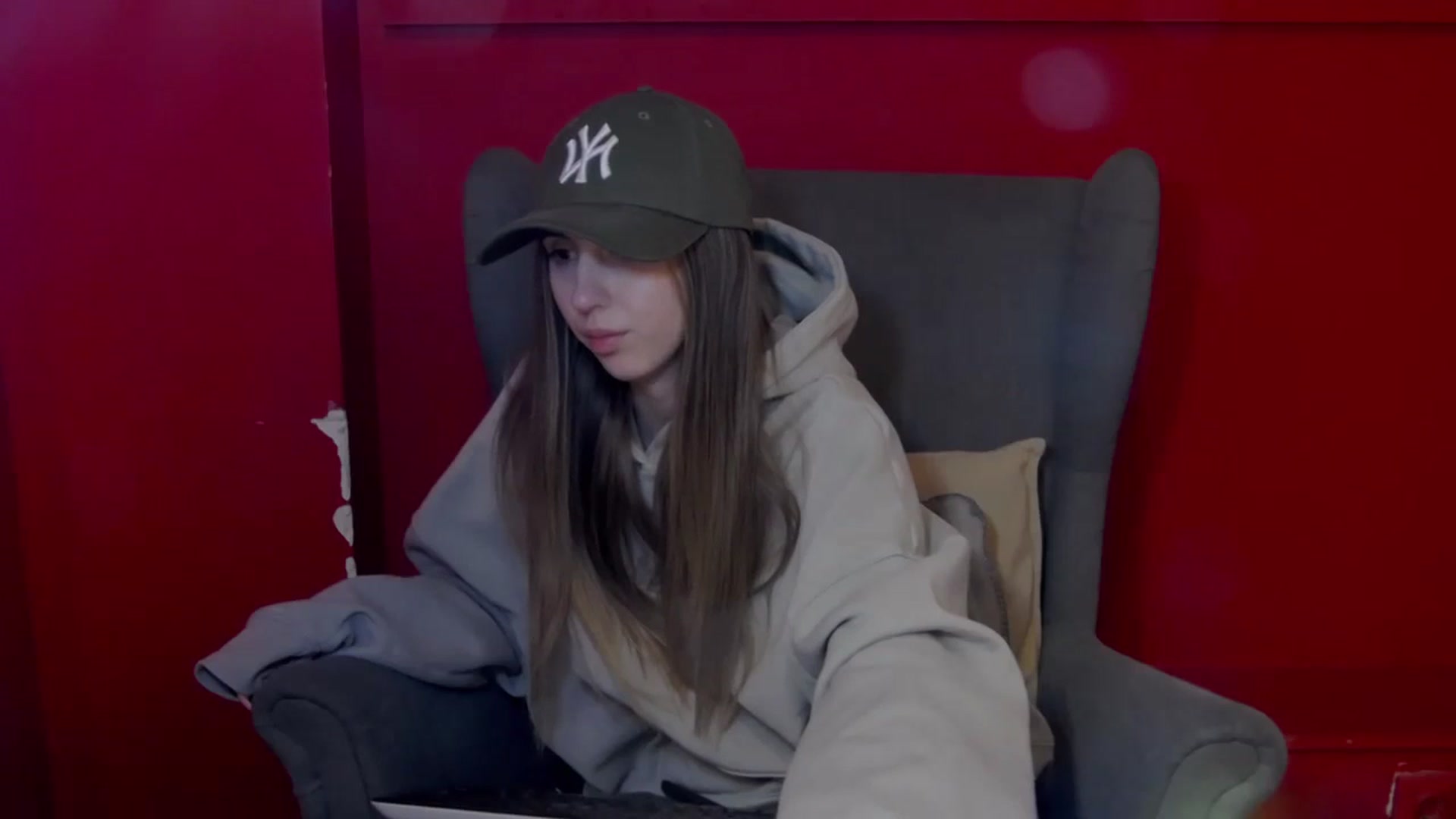 Gallery image thumbnail from KatArt's myfreecams stream on, 04/15/2024, 22:01 image 18 of 20