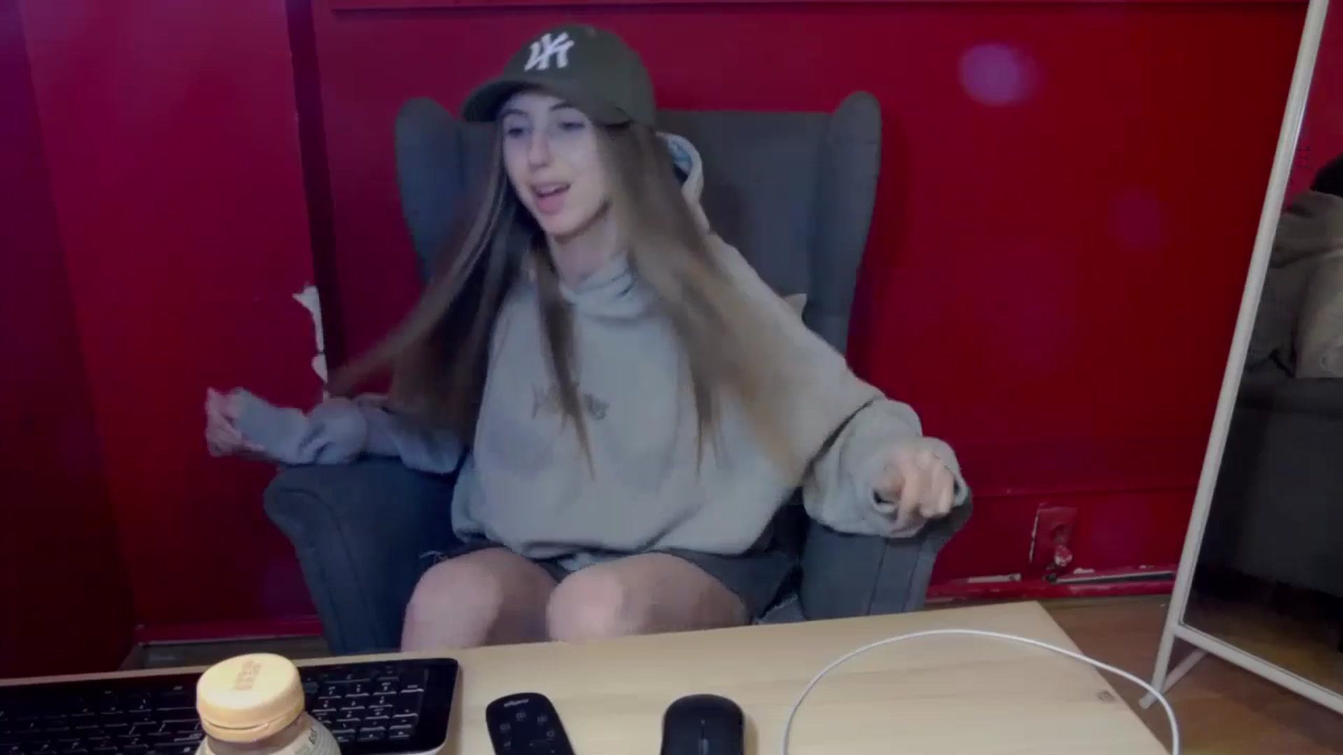 Gallery image thumbnail from KatArt's myfreecams stream on, 04/15/2024, 22:01 image 13 of 20