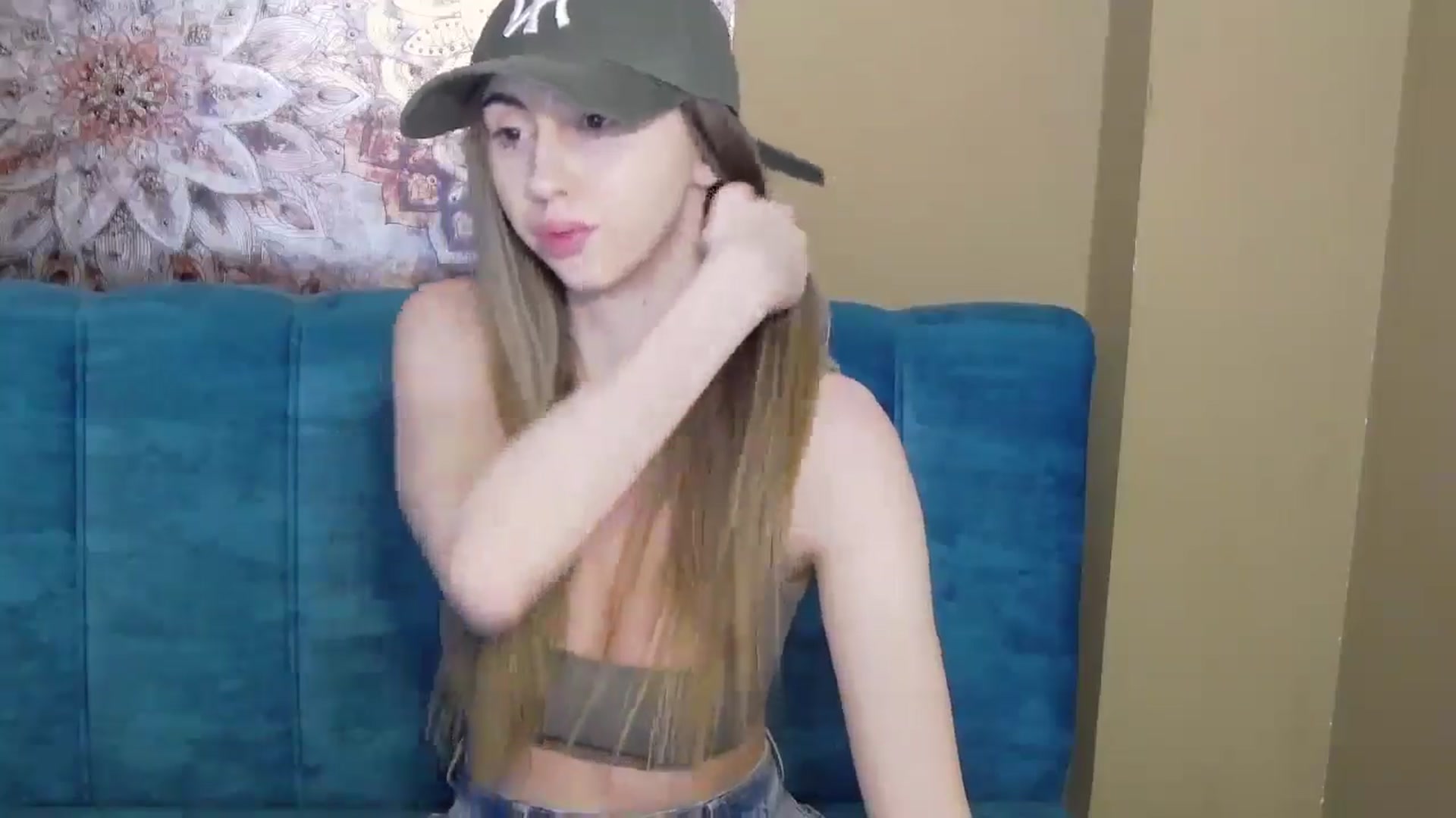 Gallery image thumbnail from KatArt's myfreecams stream on, 04/21/2024, 18:28 image 6 of 20