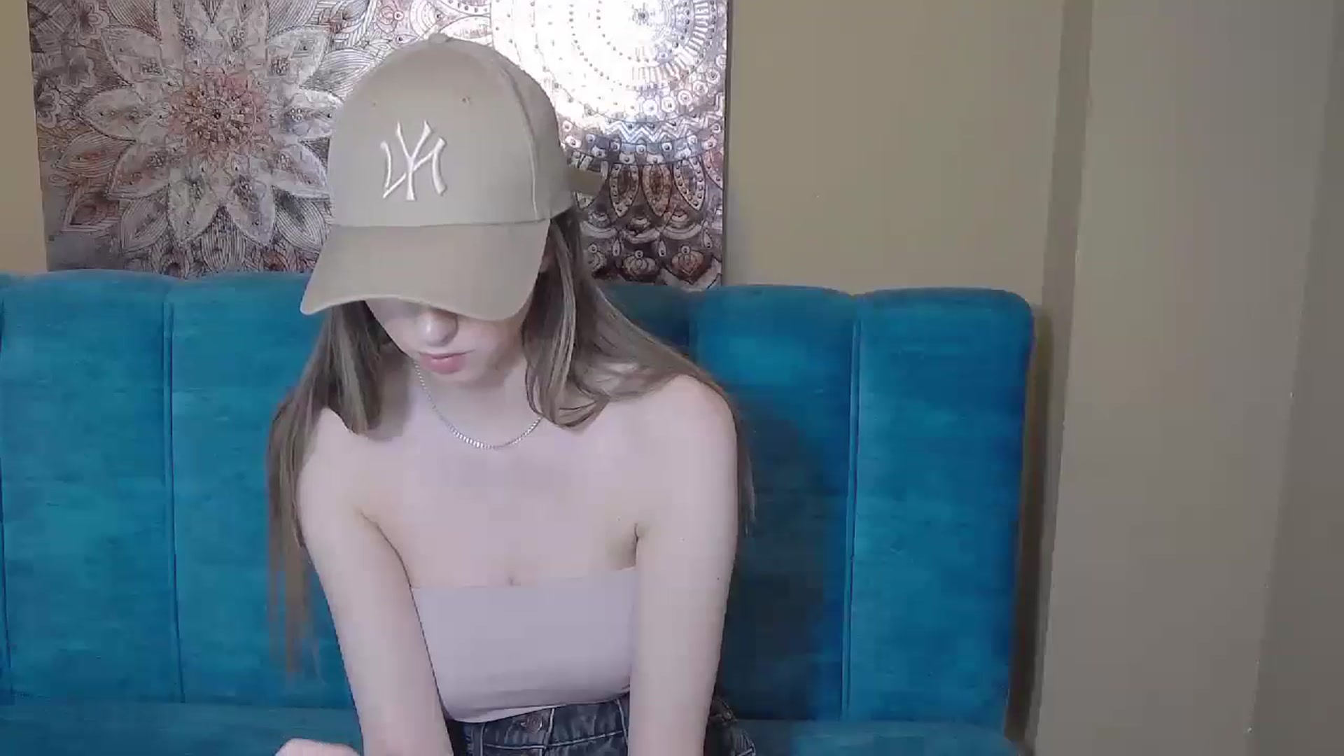 Gallery image thumbnail from KatArt's myfreecams stream on, 04/28/2024, 18:46 image 3 of 20