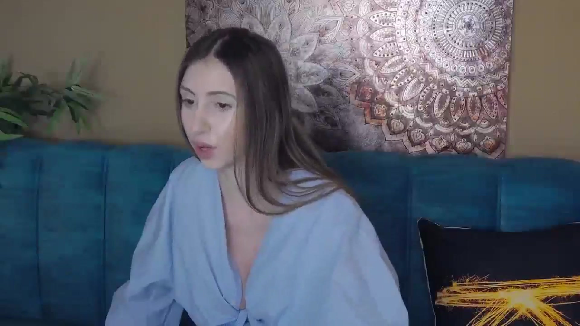 Gallery image thumbnail from KatArt's myfreecams stream on, 05/03/2024, 18:36 image 4 of 20