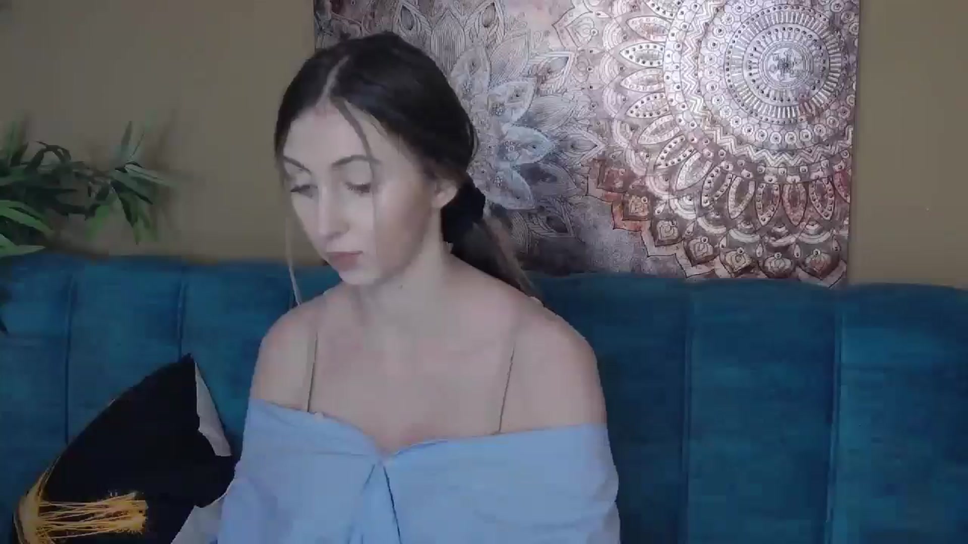 Gallery image thumbnail from KatArt's myfreecams stream on, 05/03/2024, 18:36 image 19 of 20