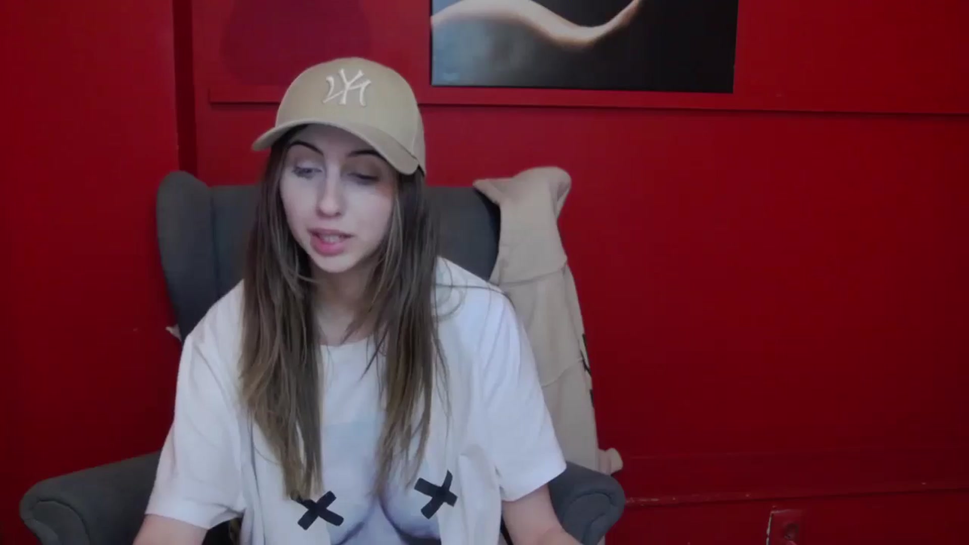 Gallery image thumbnail from KatArt's myfreecams stream on, 05/19/2024, 23:33 image 9 of 20