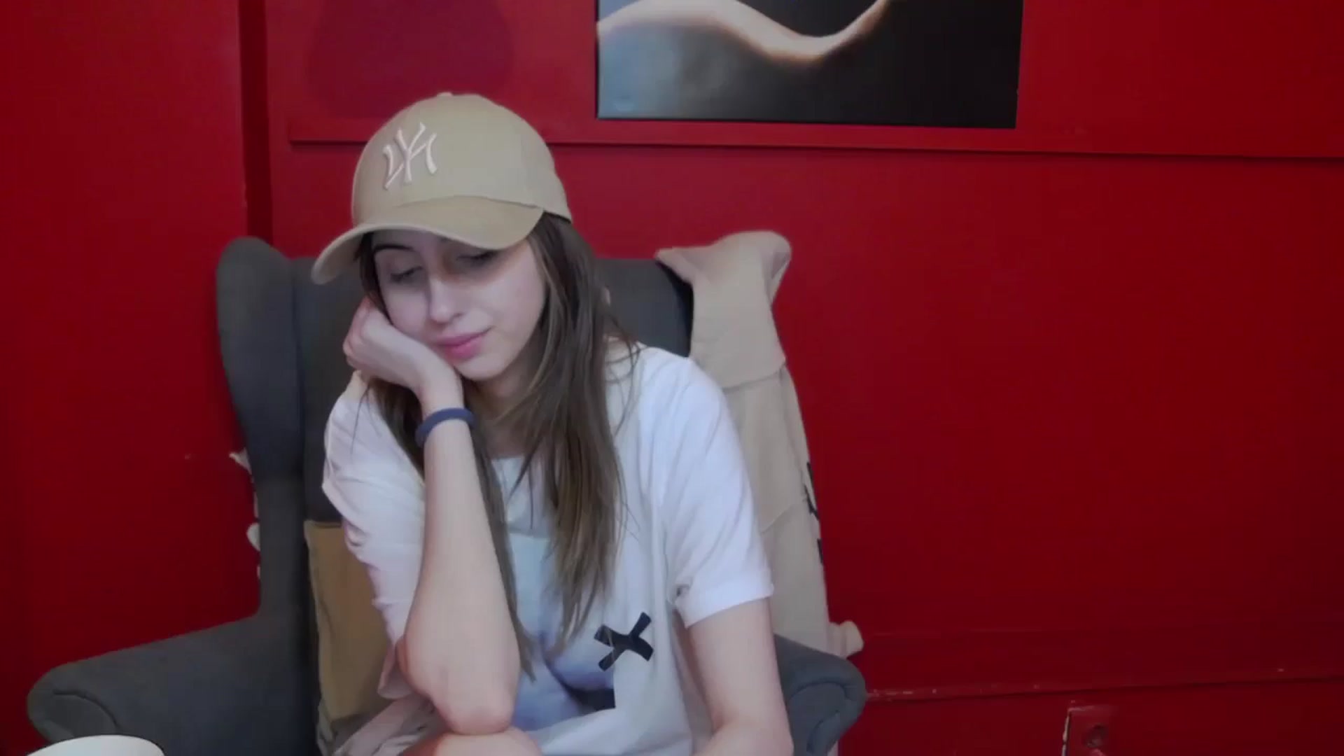 Gallery image thumbnail from KatArt's myfreecams stream on, 05/19/2024, 23:33 image 2 of 20