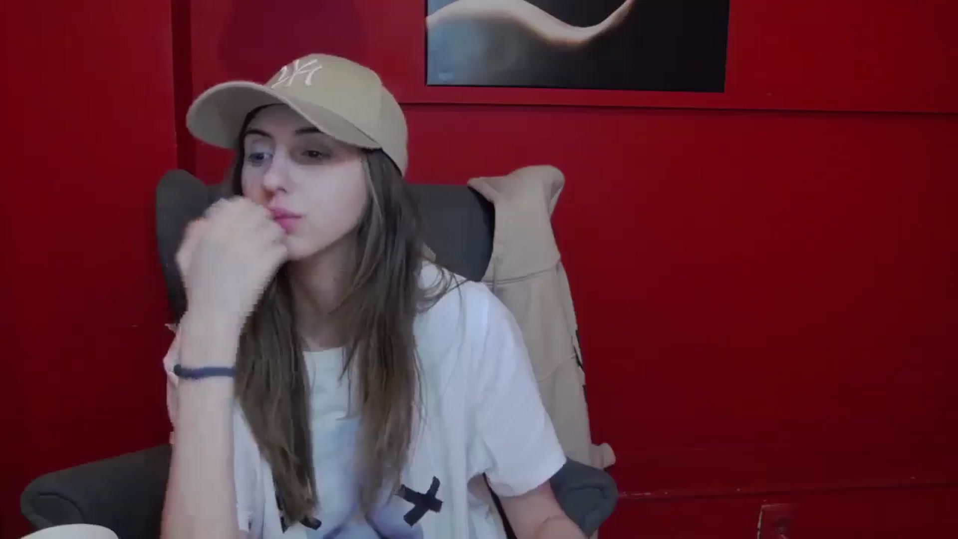 Gallery image thumbnail from KatArt's myfreecams stream on, 05/19/2024, 23:33 image 6 of 20