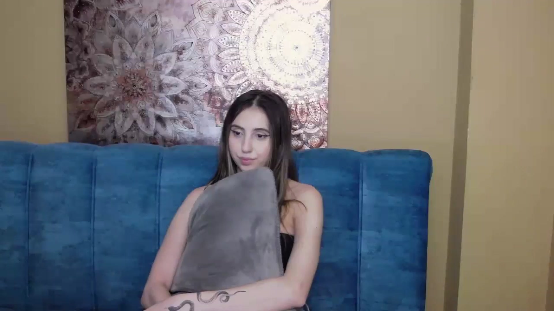 Gallery image thumbnail from KatArt's myfreecams stream on, 06/03/2024, 21:02 image 15 of 20