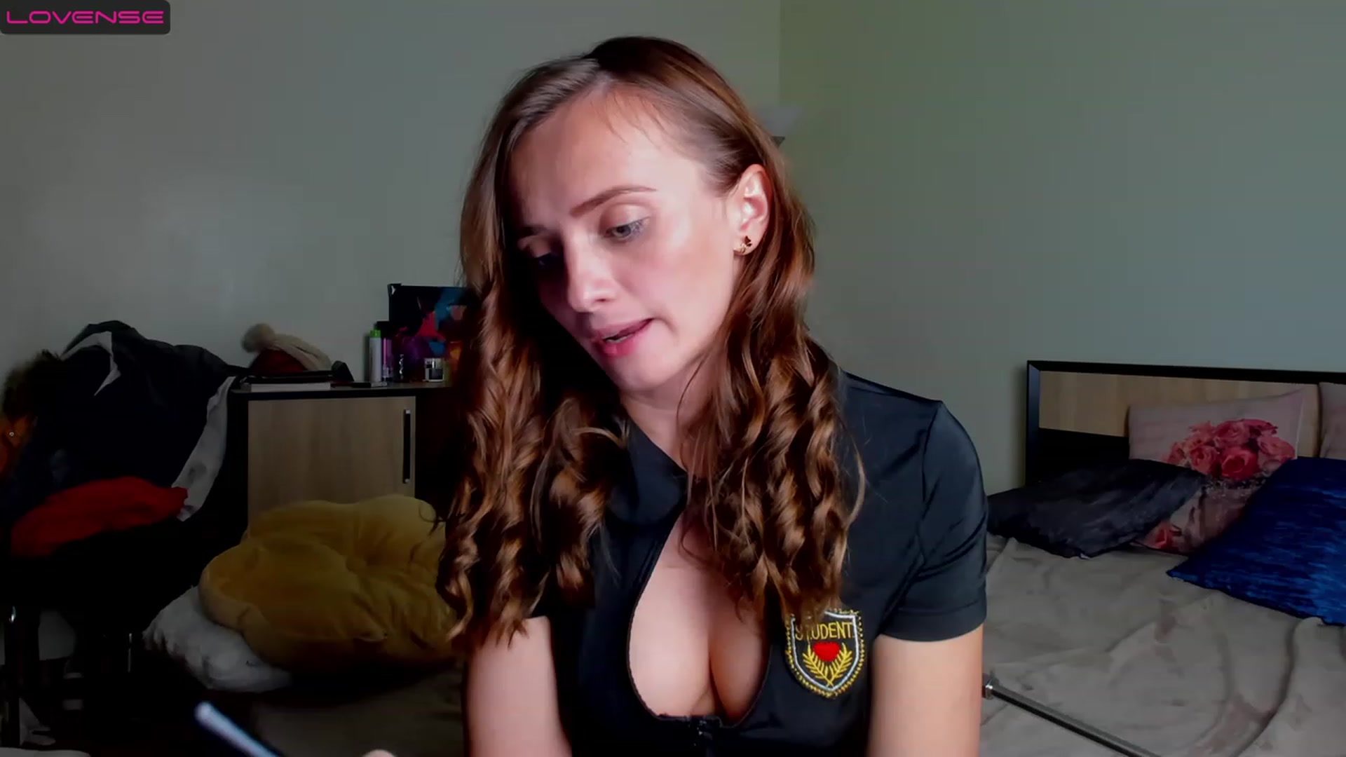 Gallery image thumbnail from KatBirdie's myfreecams stream on, 11/19/2022, 21:55 image 1 of 20