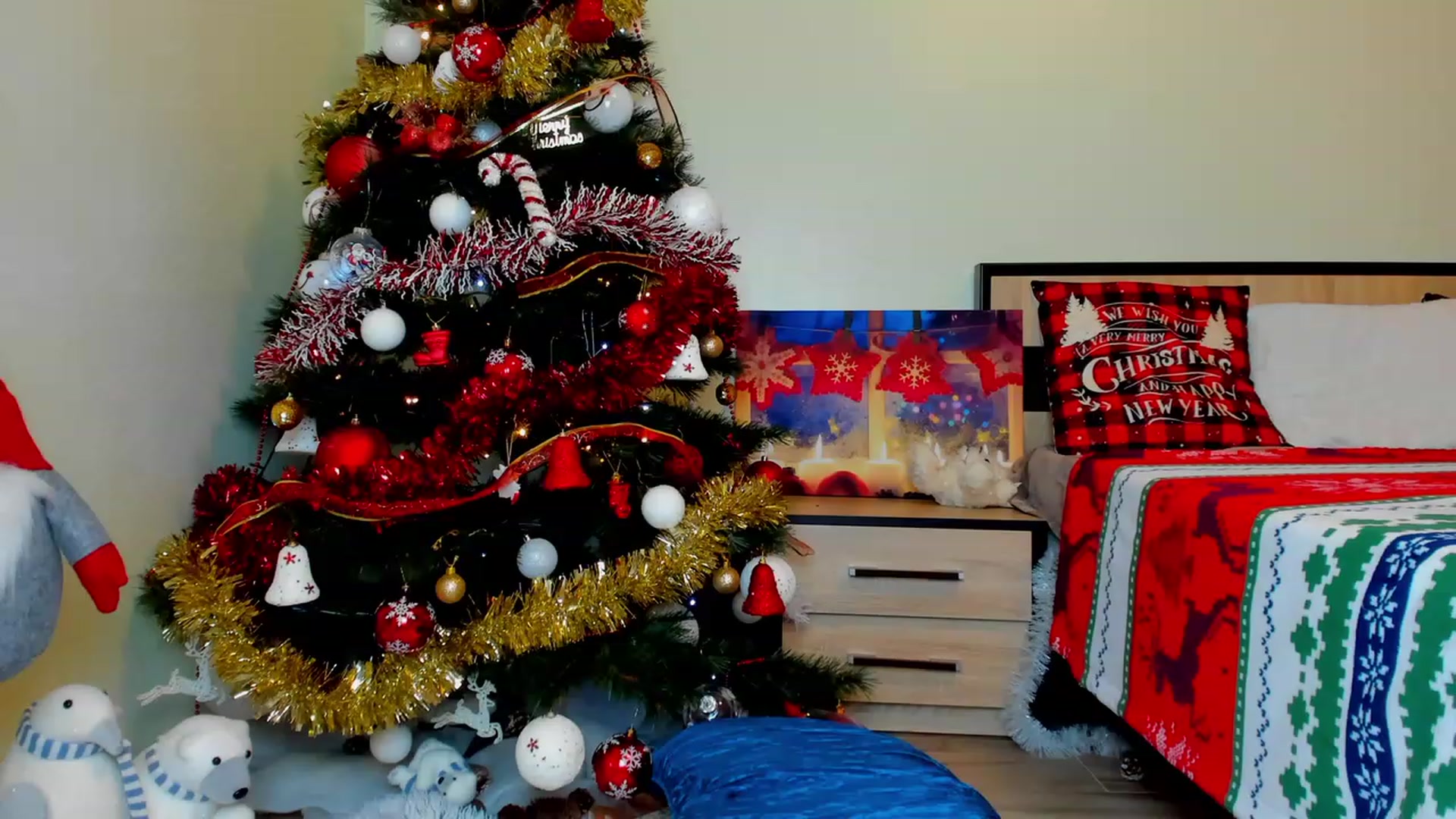 Gallery image thumbnail from KatBirdie's myfreecams stream on, 12/03/2022, 22:07 image 19 of 20