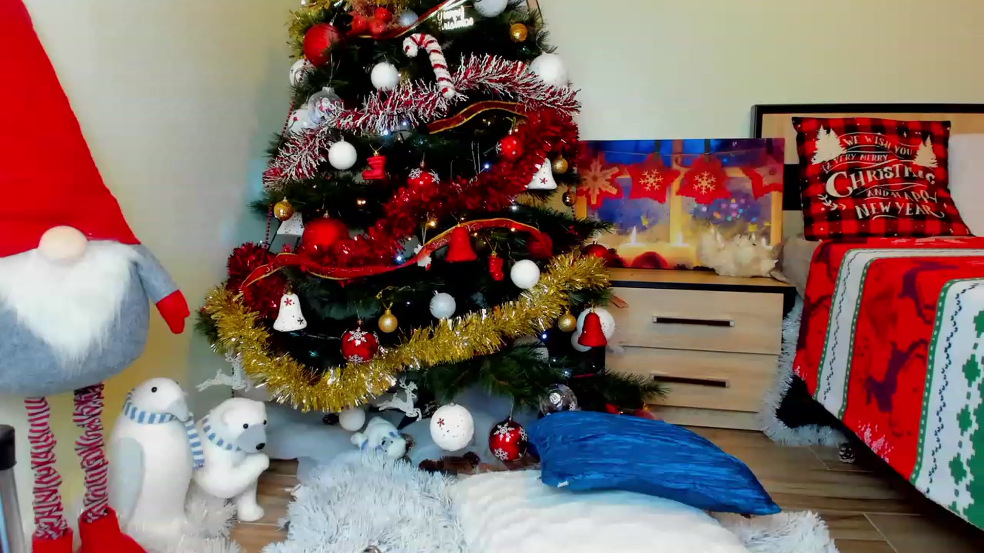 Gallery image thumbnail from KatBirdie's myfreecams stream on, 12/03/2022, 22:32 image 2 of 20