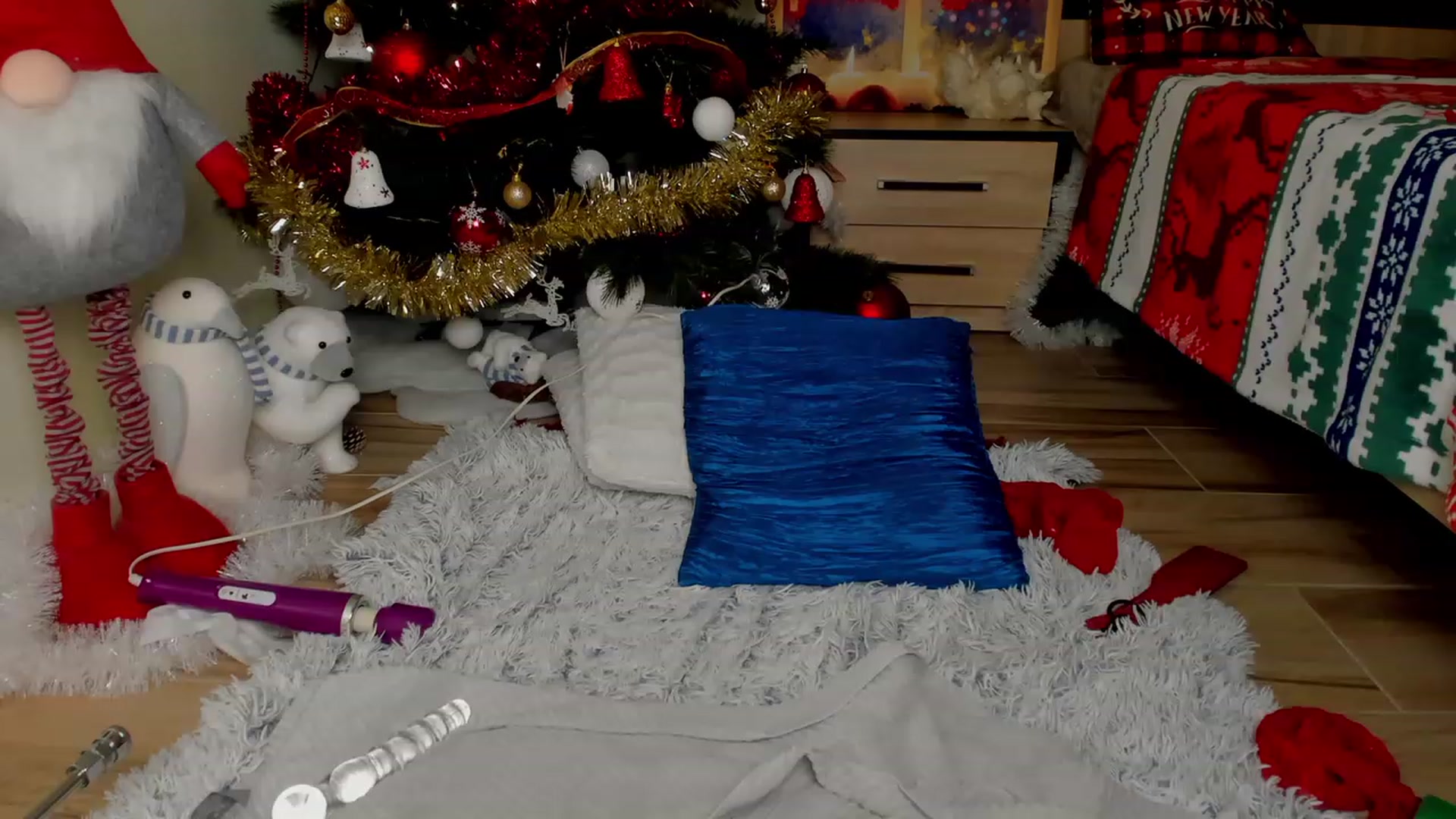 Gallery image thumbnail from KatBirdie's myfreecams stream on, 12/04/2022, 23:17 image 20 of 20