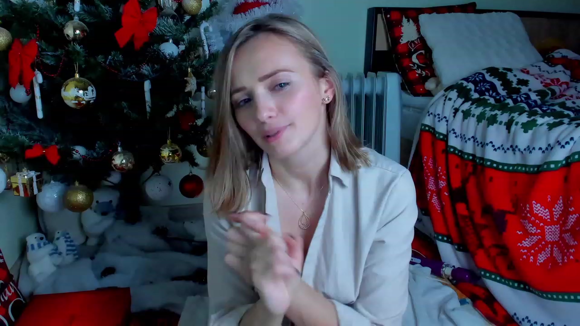 Gallery image thumbnail from KatBirdie's myfreecams stream on, 12/26/2022, 22:22 image 19 of 20