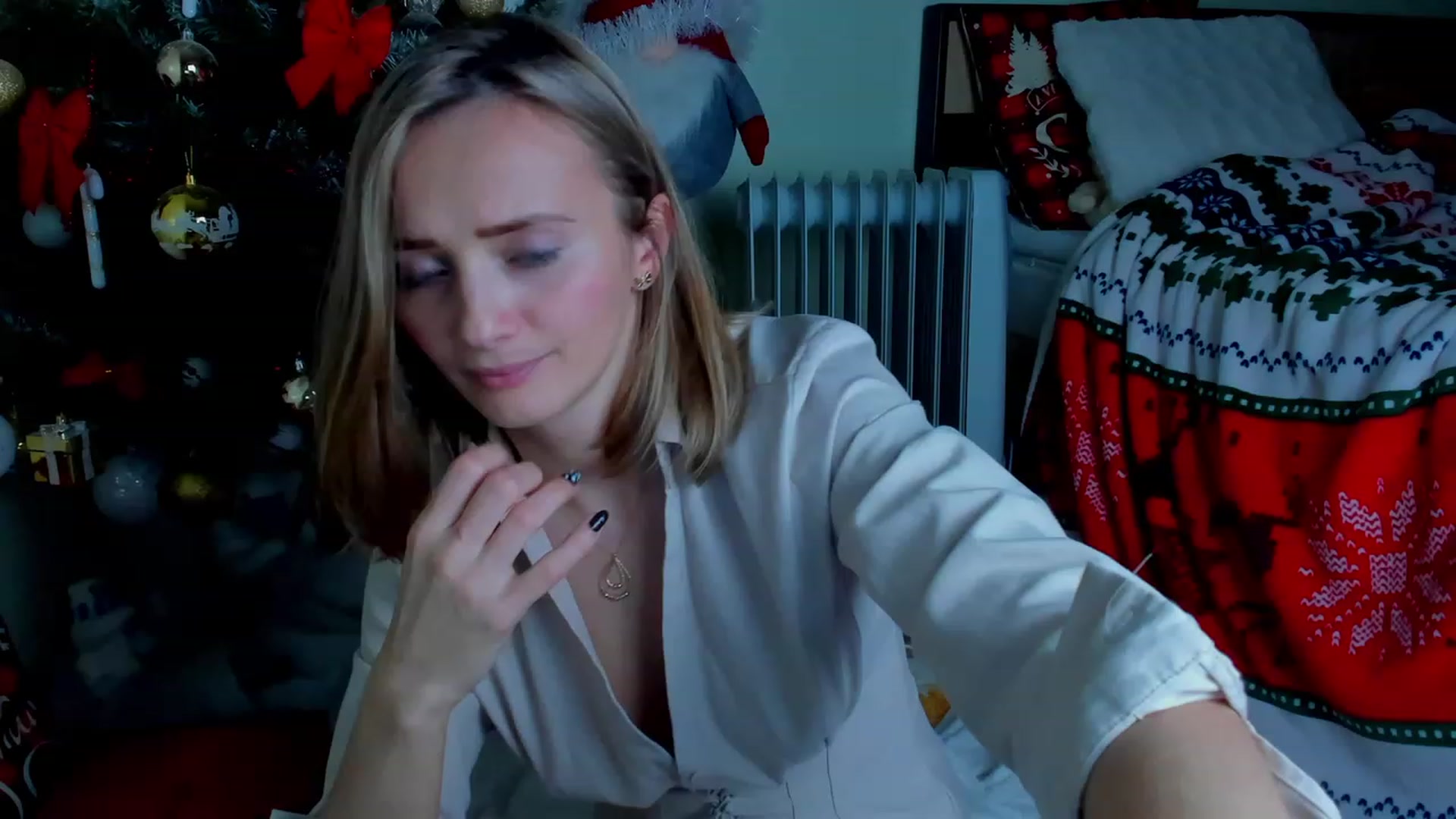 Gallery image thumbnail from KatBirdie's myfreecams stream on, 12/26/2022, 22:22 image 20 of 20