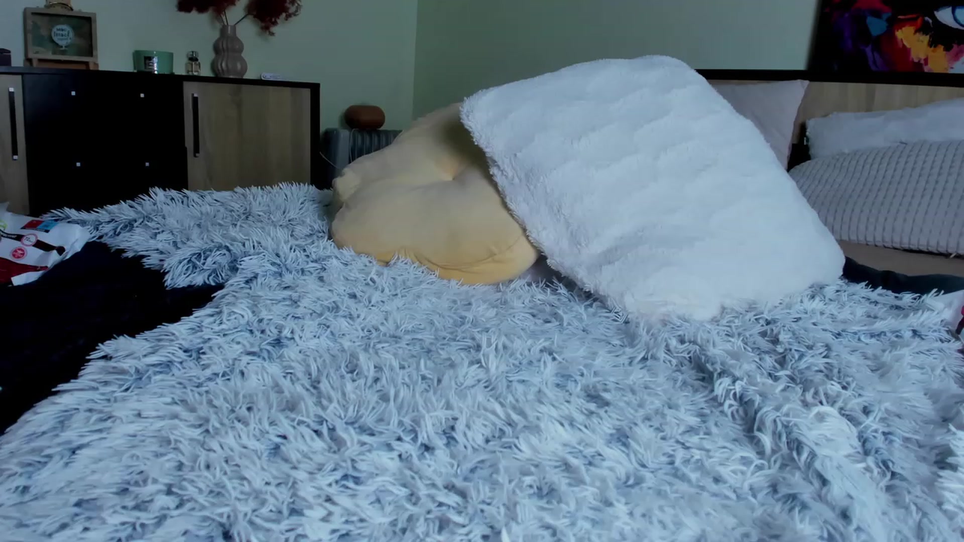 Gallery image thumbnail from KatBirdie_x's myfreecams stream on, 09/20/2023, 21:18 image 6 of 20