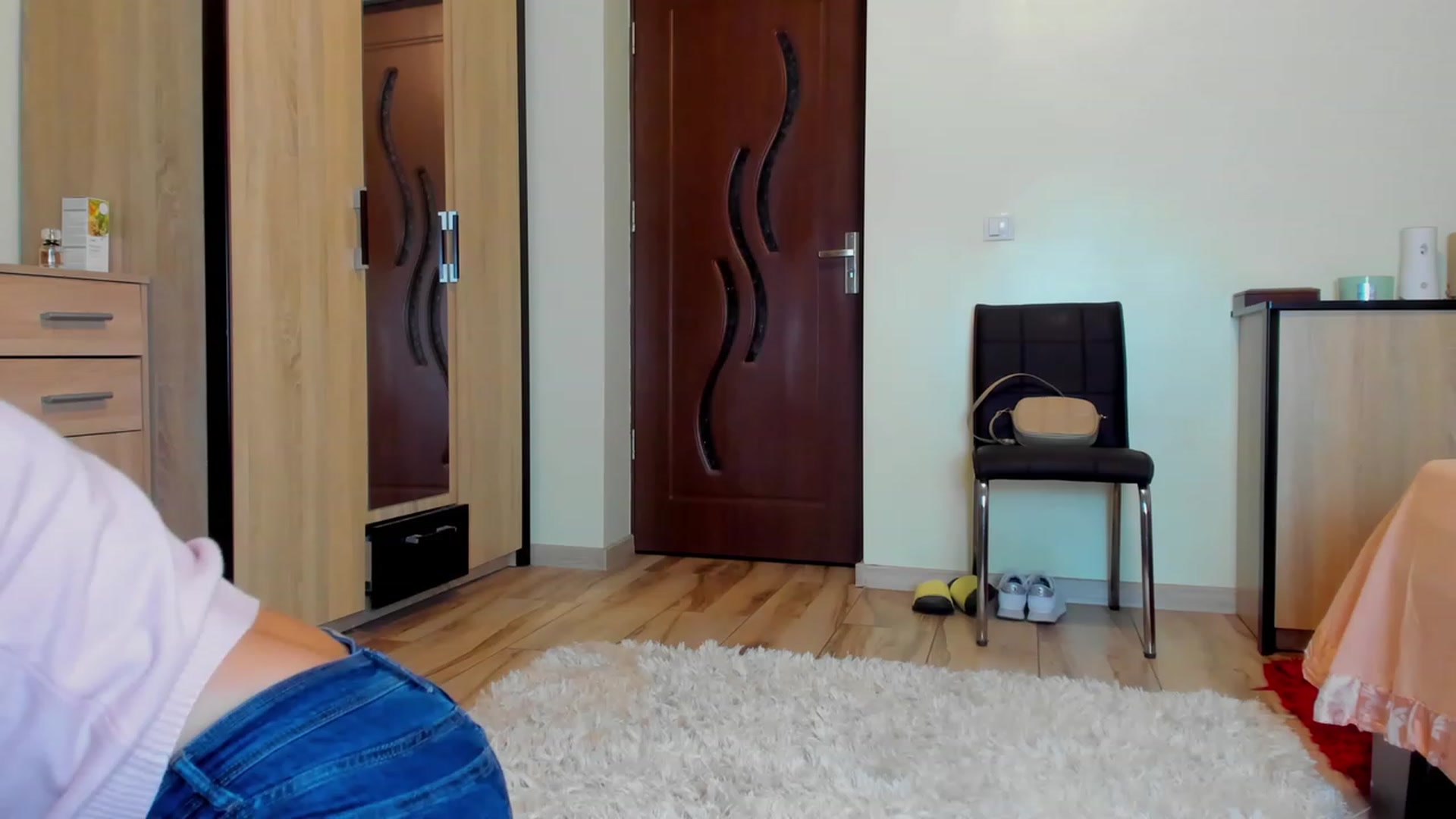Gallery image thumbnail from KatBirdie_x's myfreecams stream on, 10/10/2023, 16:45 image 14 of 20