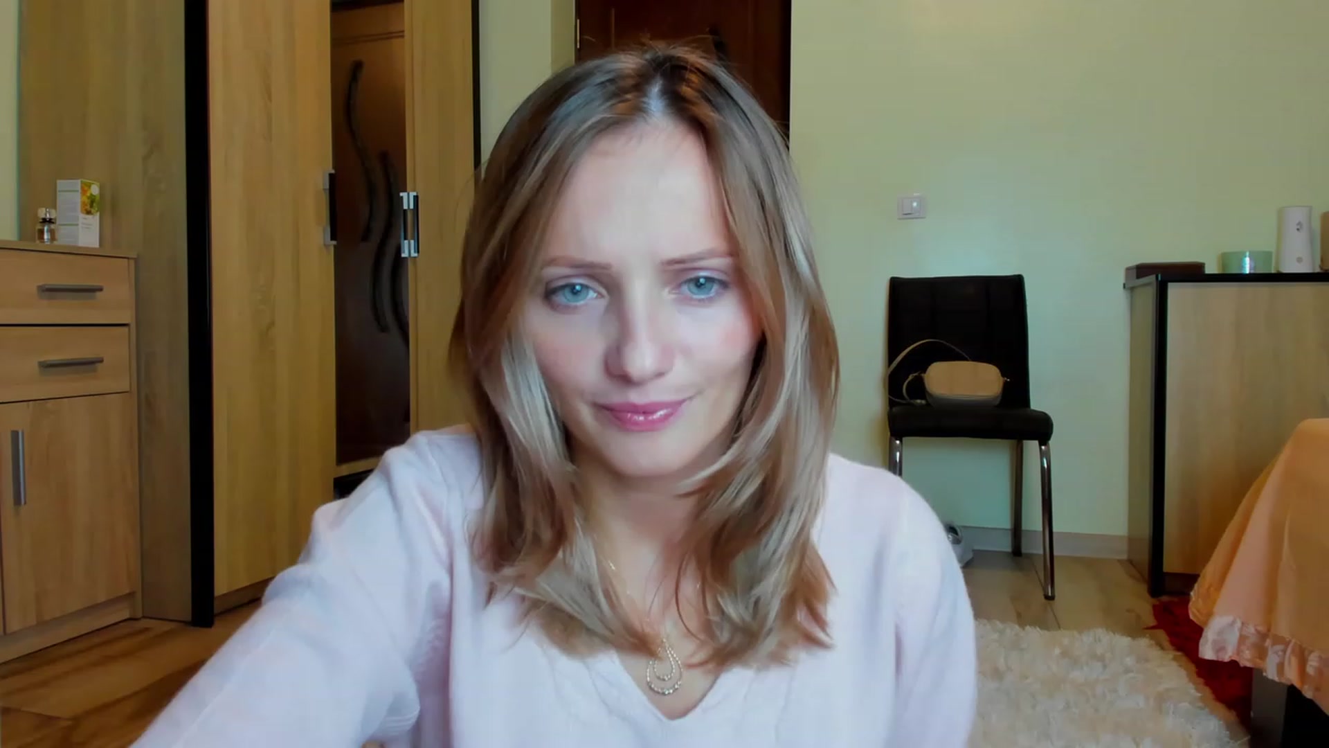 Gallery image thumbnail from KatBirdie_x's myfreecams stream on, 10/10/2023, 16:45 image 3 of 20