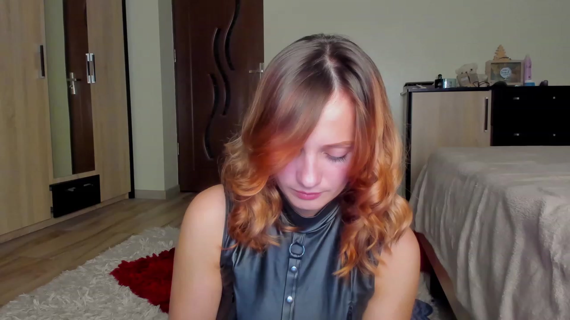 Gallery image thumbnail from KatBirdie_x's myfreecams stream on, 11/10/2023, 17:46 image 2 of 20