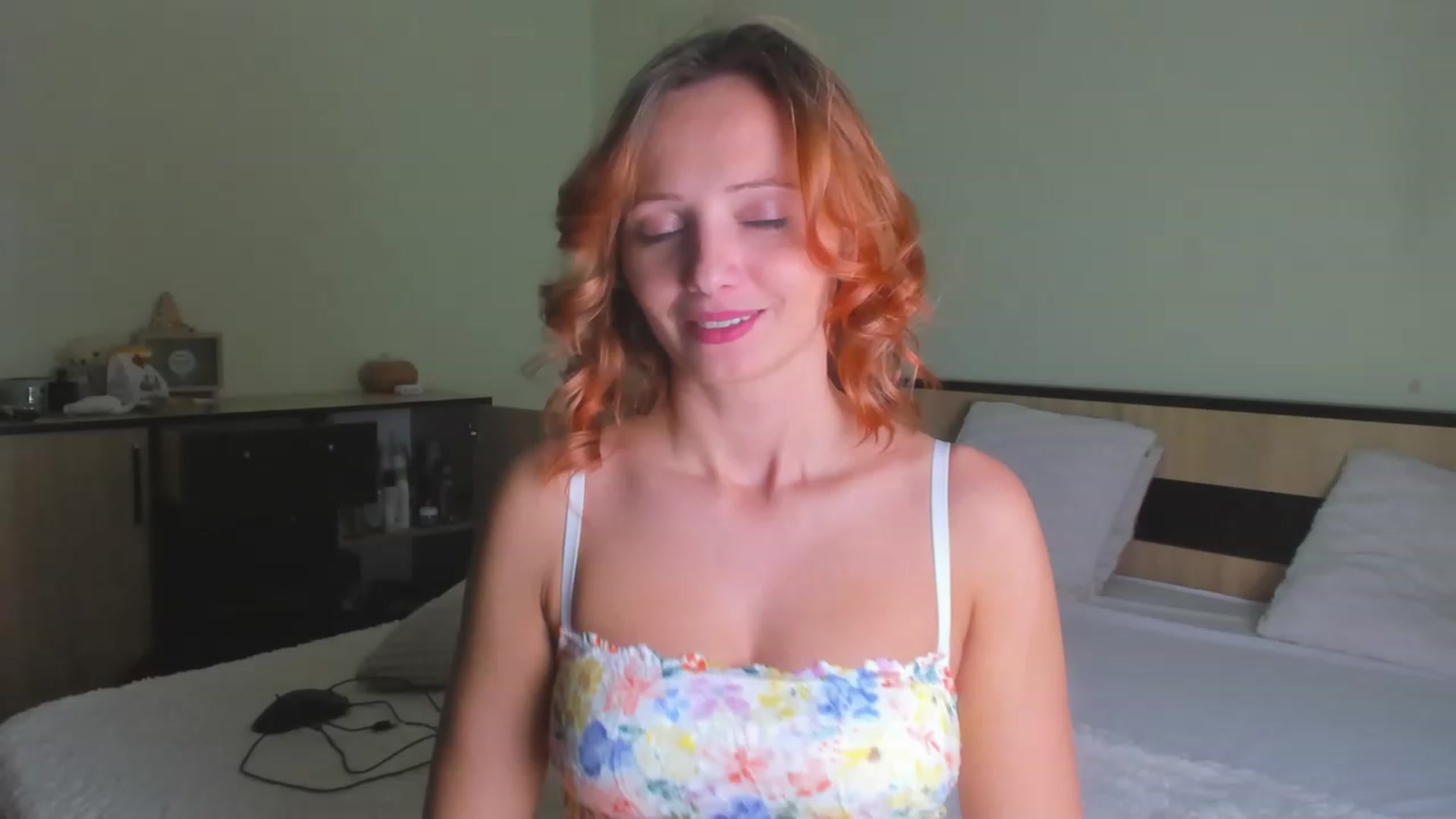Gallery image thumbnail from KatBirdie_x's myfreecams stream on, 11/12/2023, 22:08 image 2 of 20