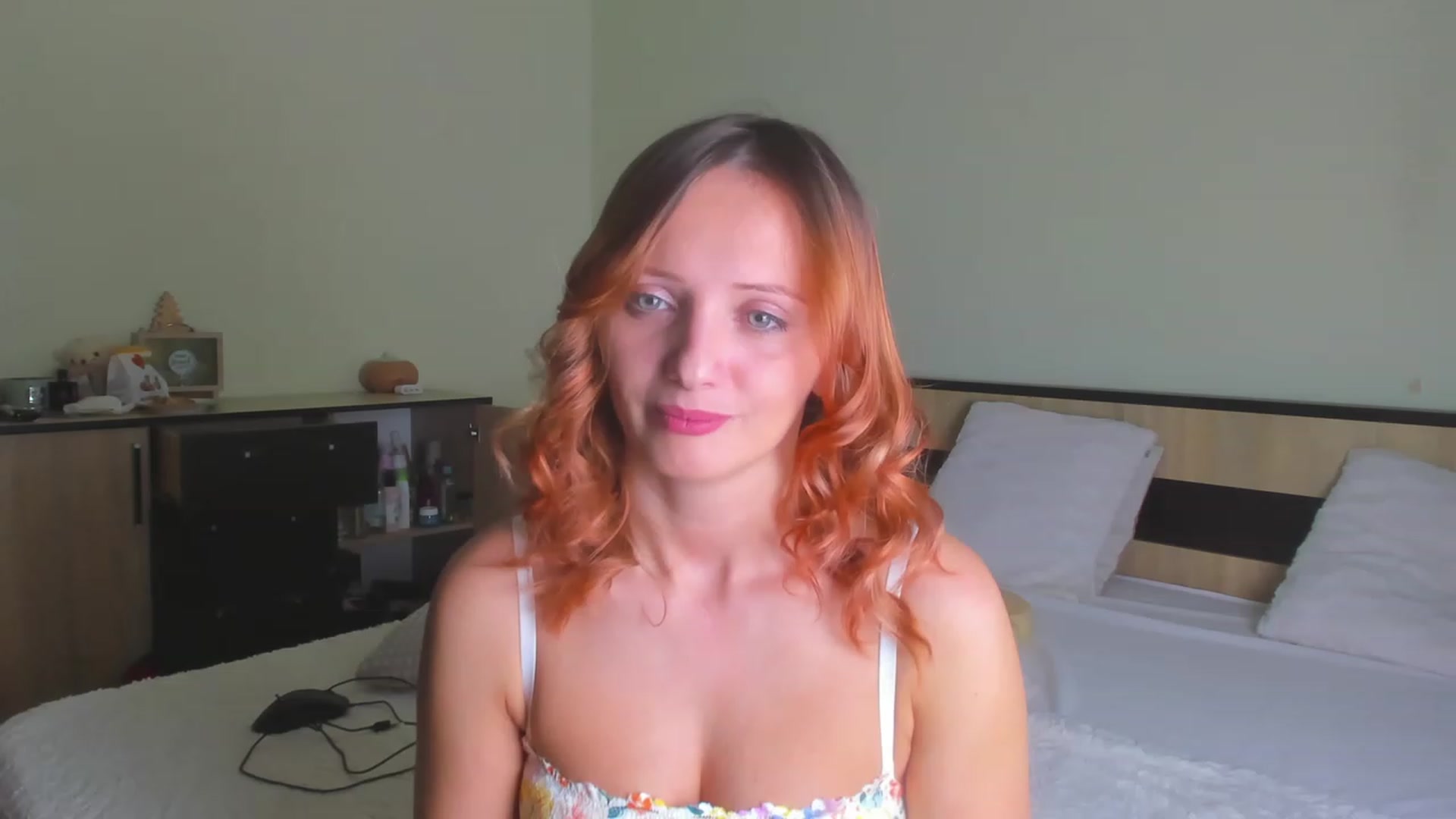Gallery image thumbnail from KatBirdie_x's myfreecams stream on, 11/12/2023, 22:08 image 8 of 20