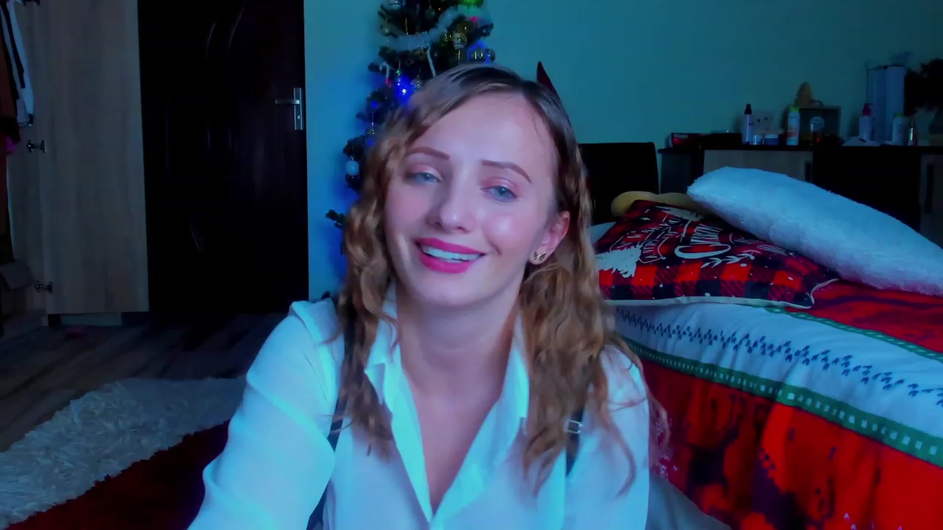 Gallery image thumbnail from KatBirdie_x's myfreecams stream on, 12/02/2023, 21:38 image 3 of 20