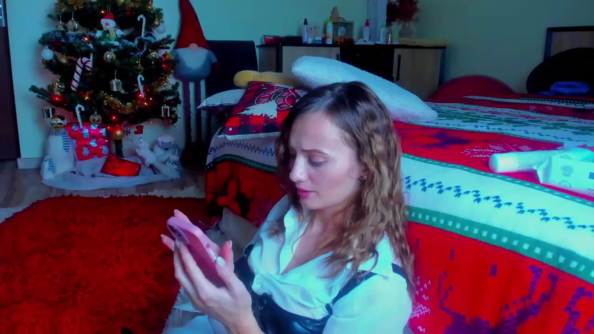 Gallery image thumbnail from KatBirdie_x's myfreecams stream on, 12/02/2023, 21:38 image 12 of 20