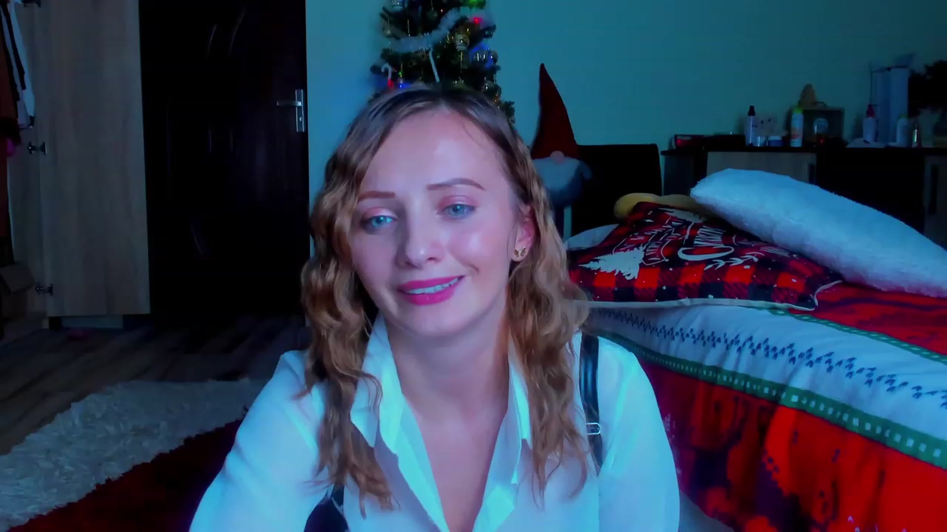 Gallery image thumbnail from KatBirdie_x's myfreecams stream on, 12/02/2023, 21:38 image 4 of 20