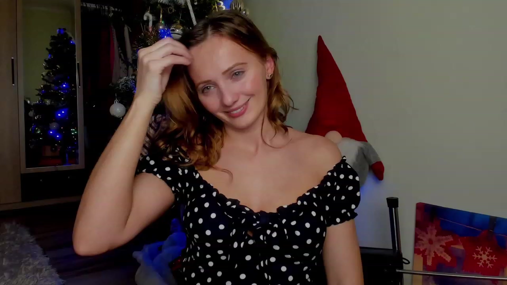 Gallery image thumbnail from KatBirdie_x's myfreecams stream on, 12/12/2023, 16:18 image 19 of 20