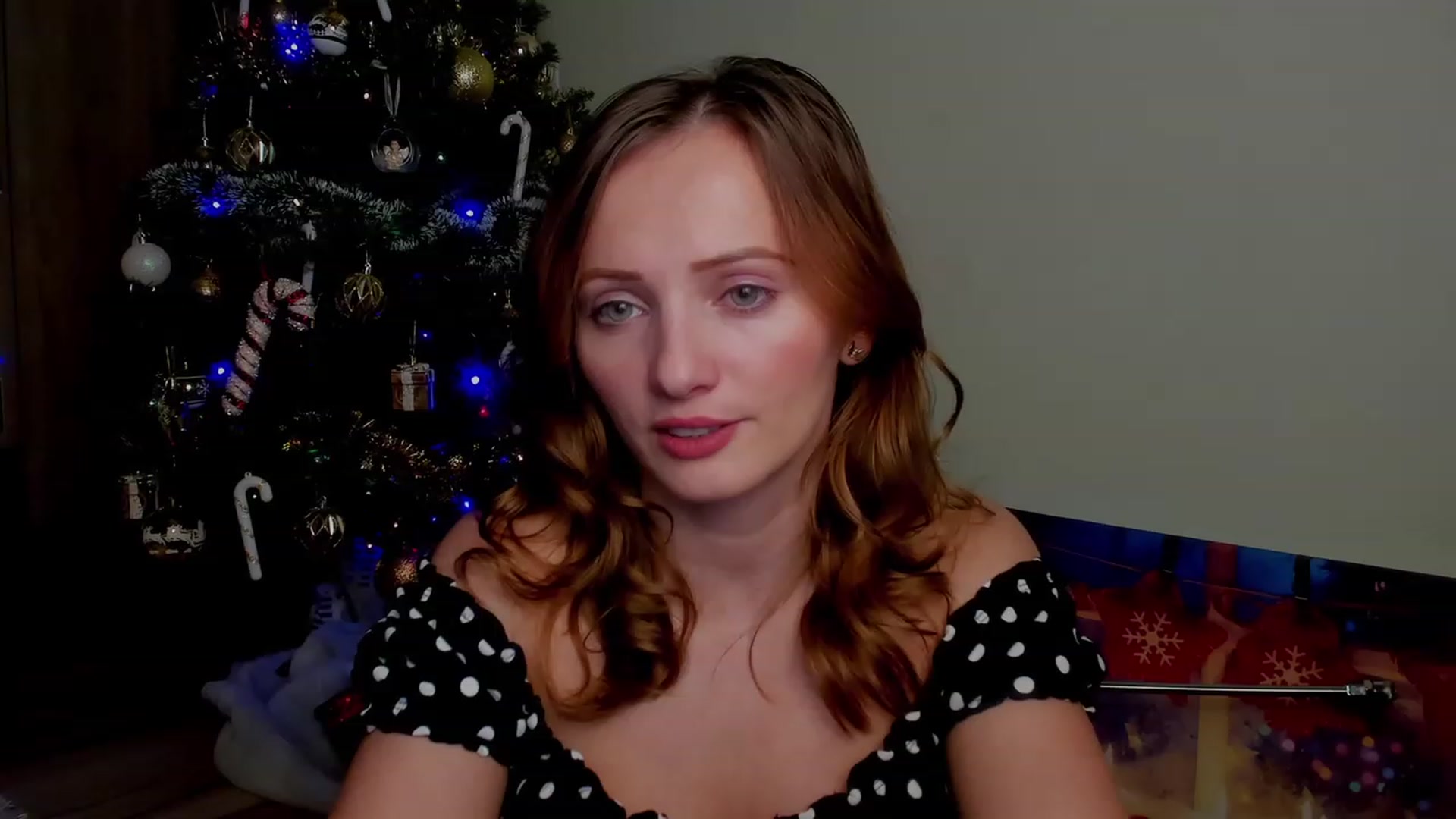 Gallery image thumbnail from KatBirdie_x's myfreecams stream on, 12/12/2023, 16:18 image 5 of 20