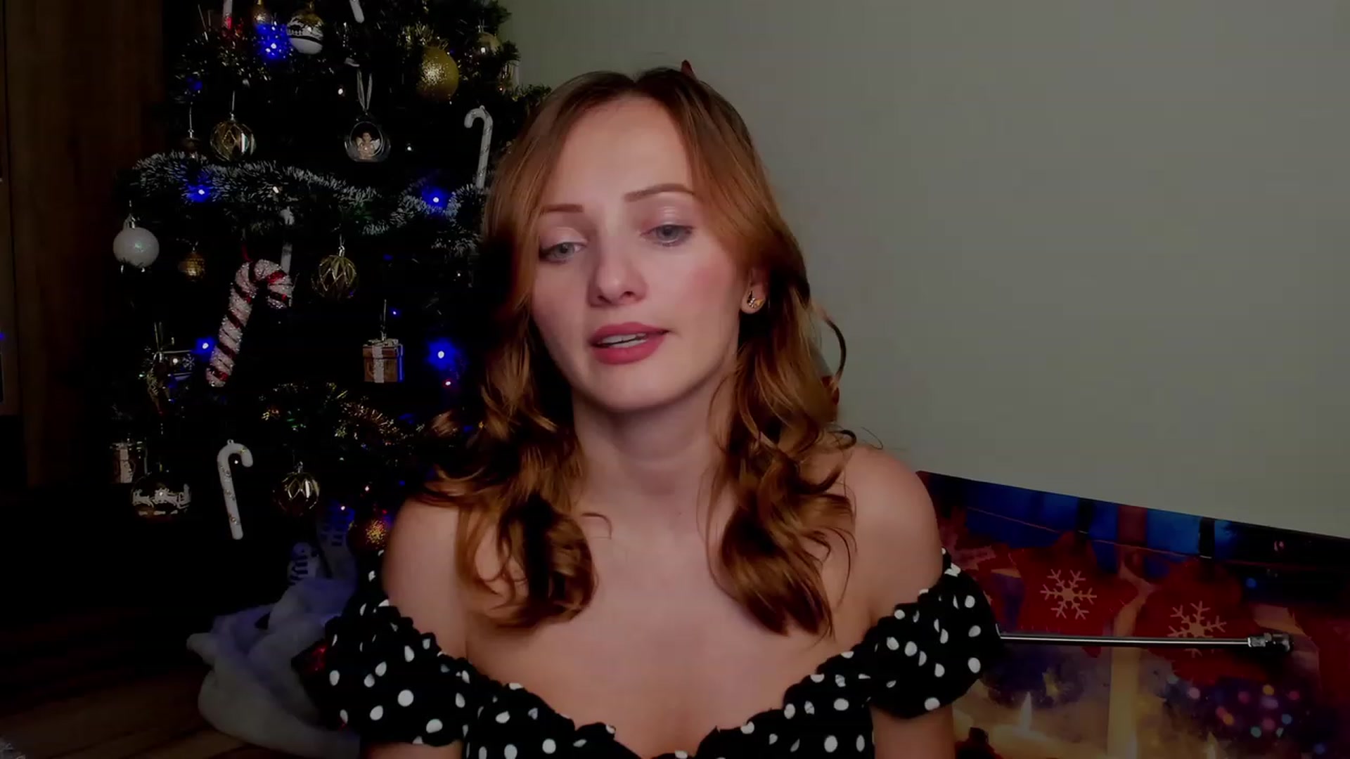 Gallery image thumbnail from KatBirdie_x's myfreecams stream on, 12/12/2023, 16:18 image 3 of 20