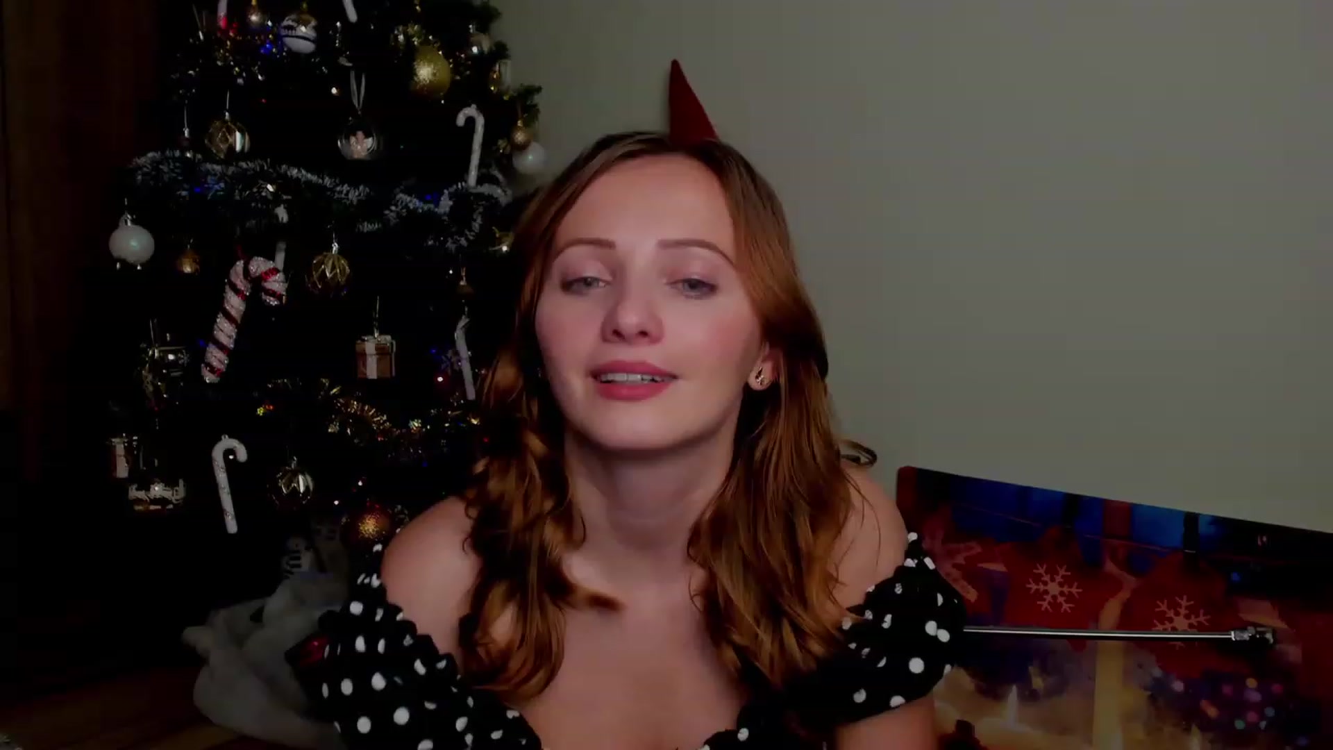 Gallery image thumbnail from KatBirdie_x's myfreecams stream on, 12/12/2023, 16:18 image 6 of 20