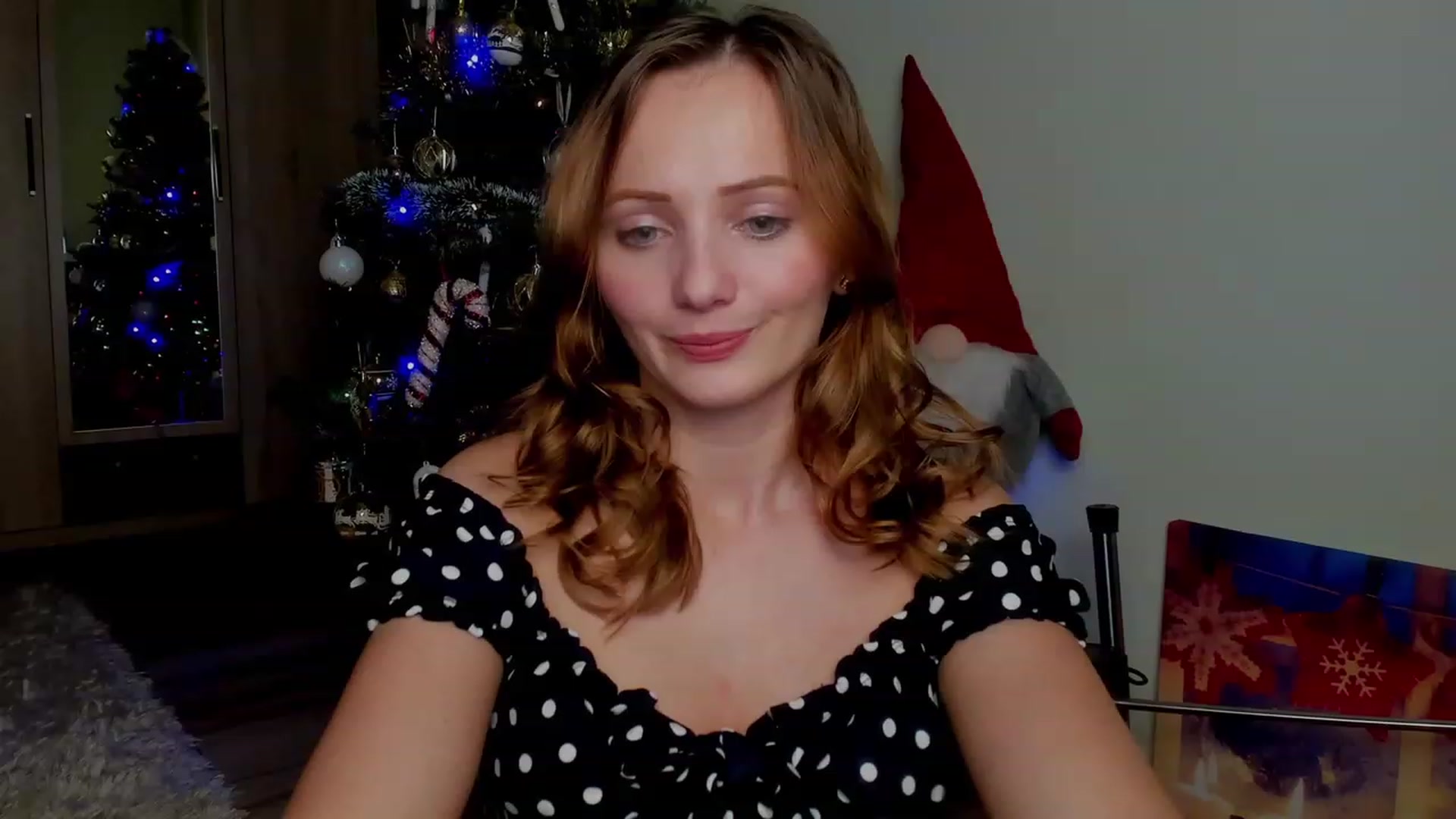 Gallery image thumbnail from KatBirdie_x's myfreecams stream on, 12/12/2023, 16:18 image 15 of 20