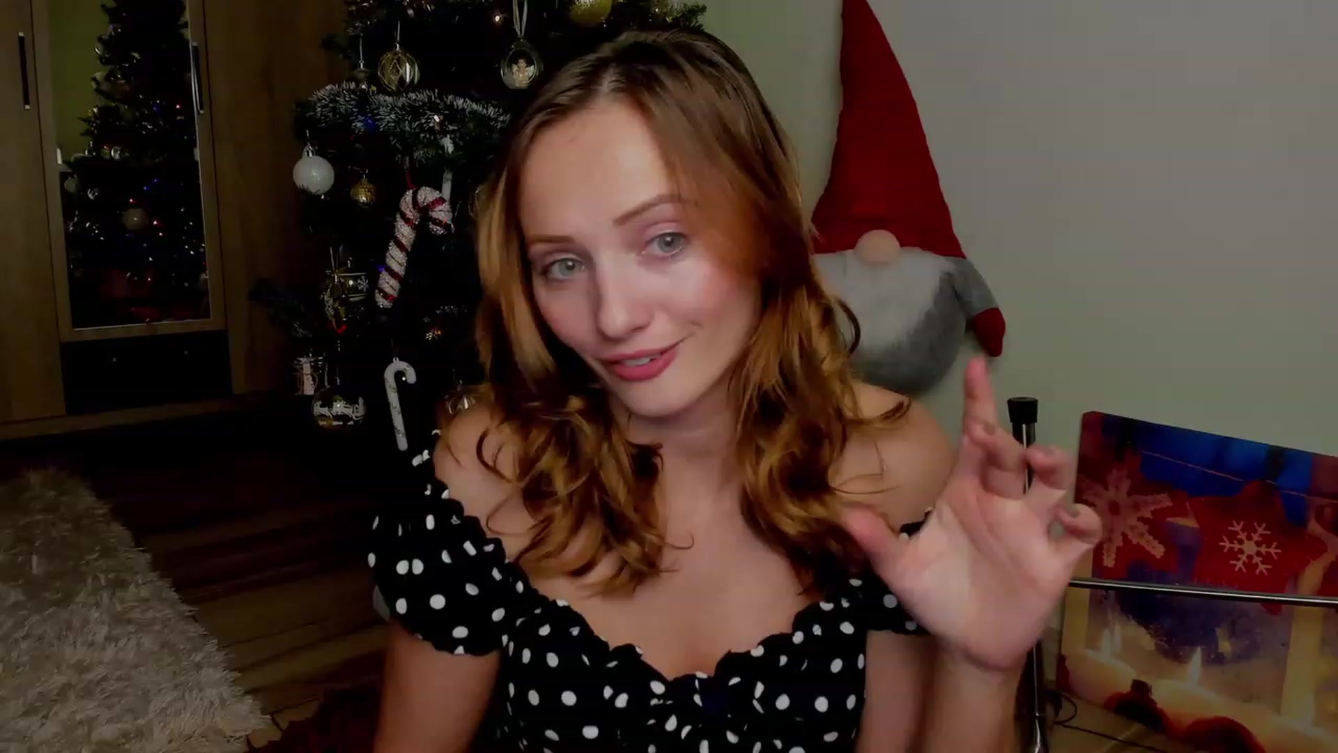 Gallery image thumbnail from KatBirdie_x's myfreecams stream on, 12/12/2023, 16:18 image 8 of 20
