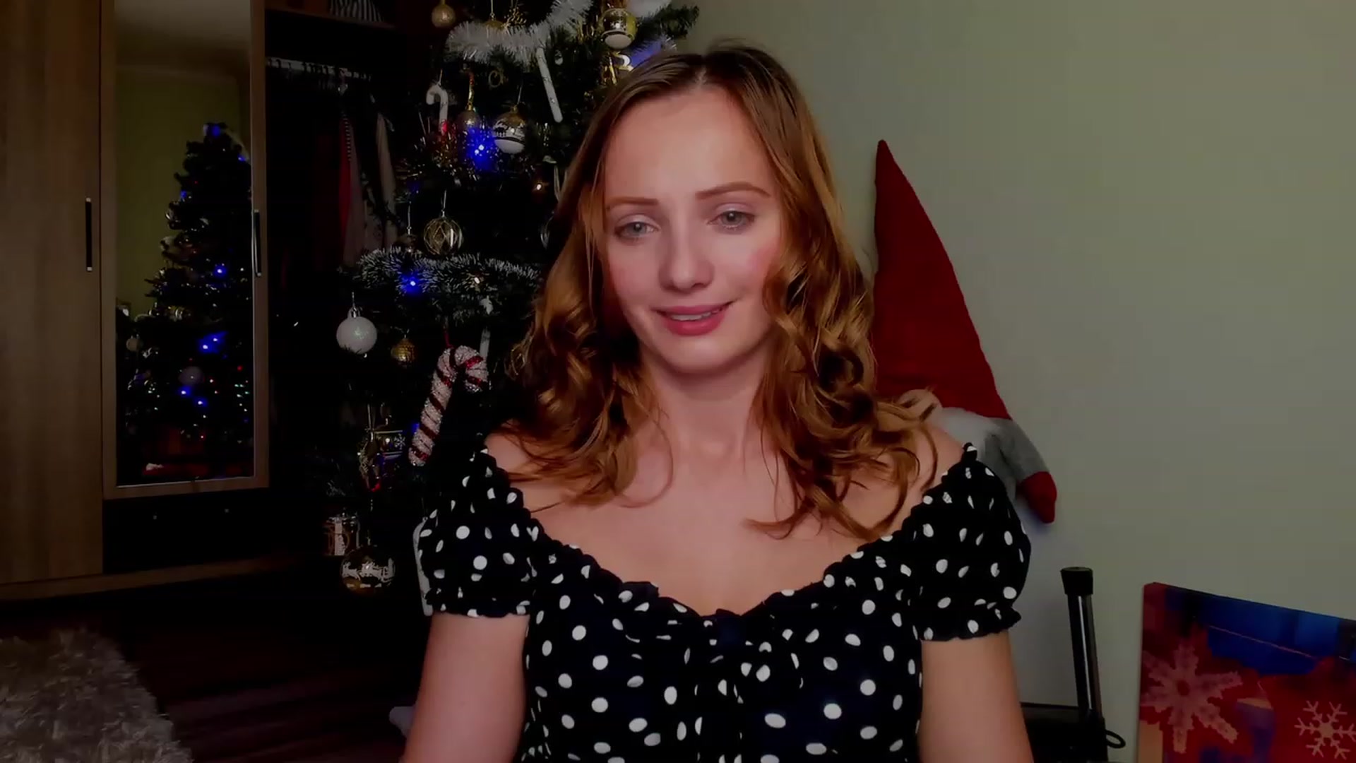 Gallery image thumbnail from KatBirdie_x's myfreecams stream on, 12/12/2023, 16:36 image 3 of 20