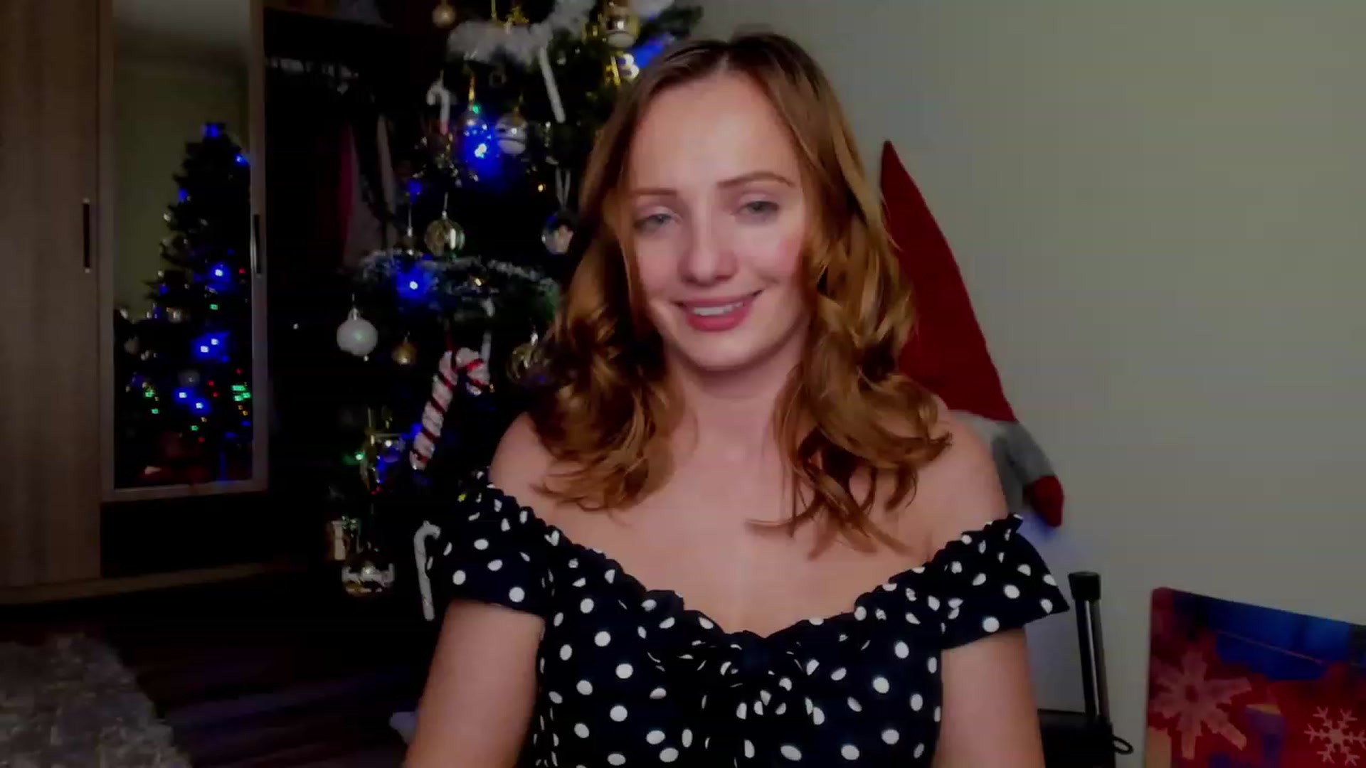 Gallery image thumbnail from KatBirdie_x's myfreecams stream on, 12/12/2023, 16:36 image 7 of 20