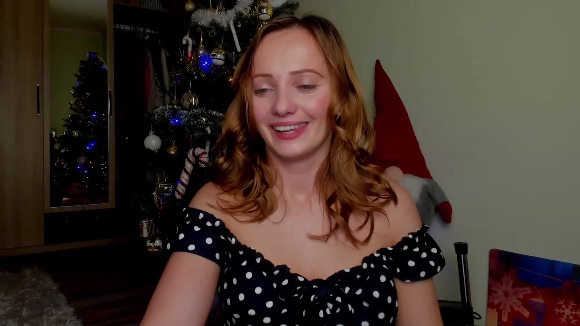 Gallery image thumbnail from KatBirdie_x's myfreecams stream on, 12/12/2023, 16:36 image 6 of 20