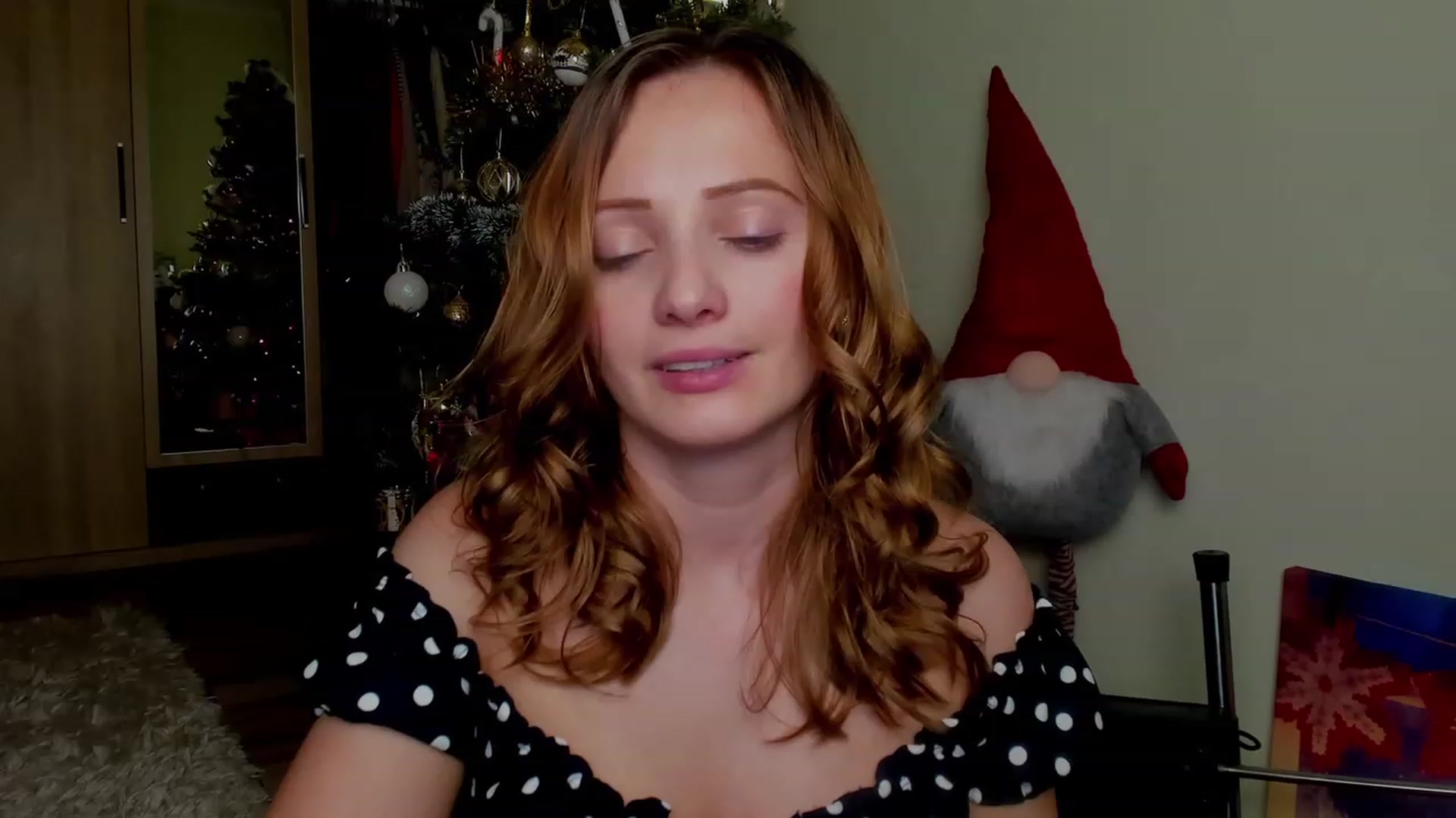 Gallery image thumbnail from KatBirdie_x's myfreecams stream on, 12/12/2023, 16:36 image 19 of 20