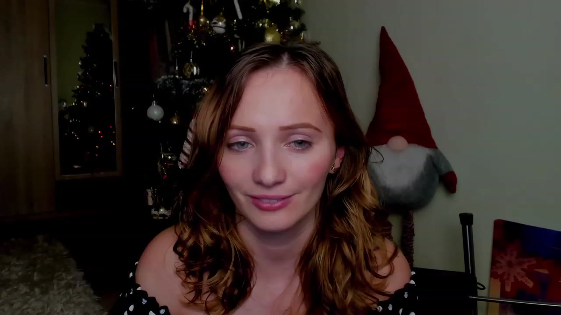 Gallery image thumbnail from KatBirdie_x's myfreecams stream on, 12/12/2023, 16:36 image 16 of 20