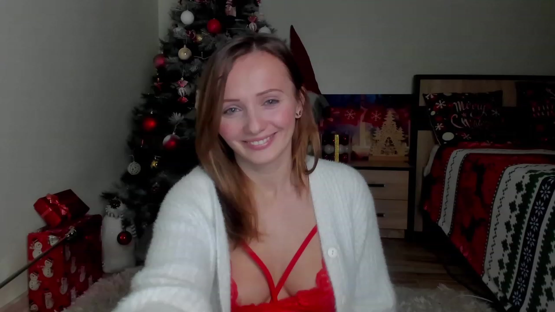 Gallery image thumbnail from KatBirdie_x's myfreecams stream on, 12/16/2023, 19:59 image 12 of 20