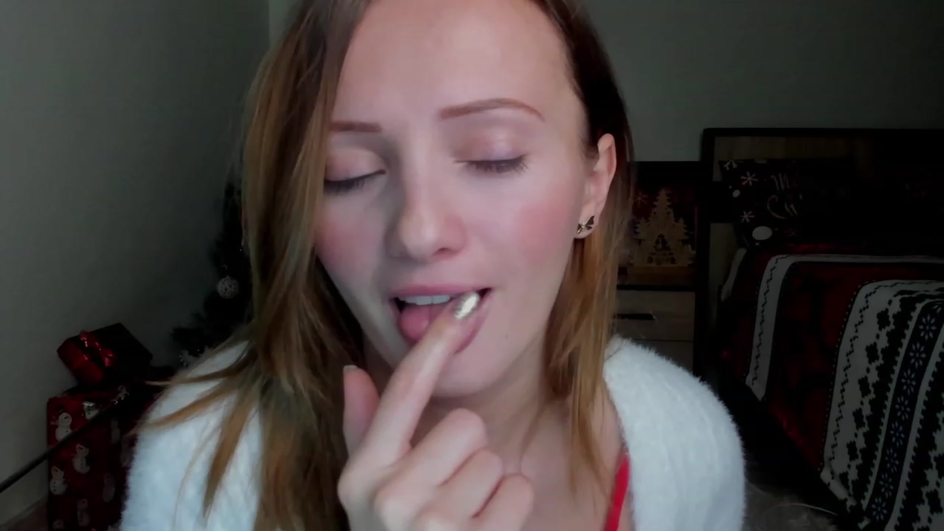 Gallery image thumbnail from KatBirdie_x's myfreecams stream on, 12/16/2023, 19:59 image 15 of 20