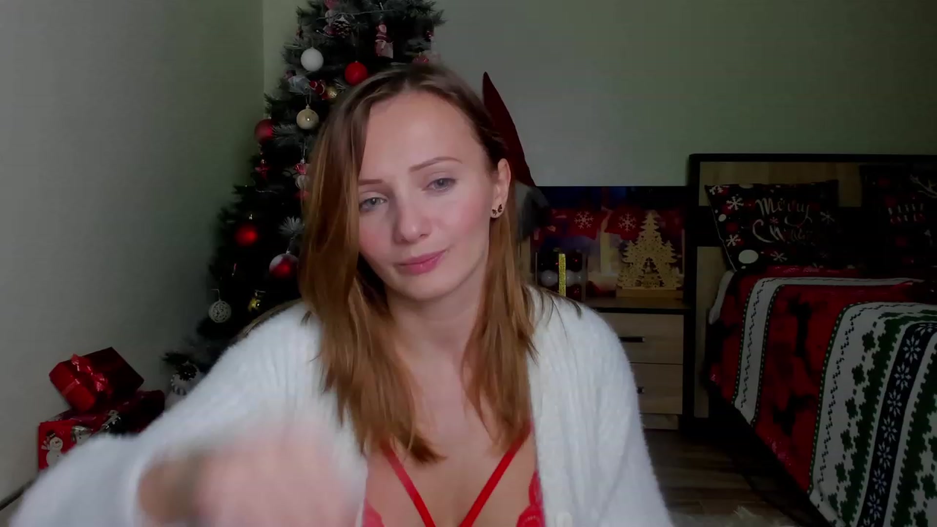 Gallery image thumbnail from KatBirdie_x's myfreecams stream on, 12/16/2023, 22:28 image 3 of 20