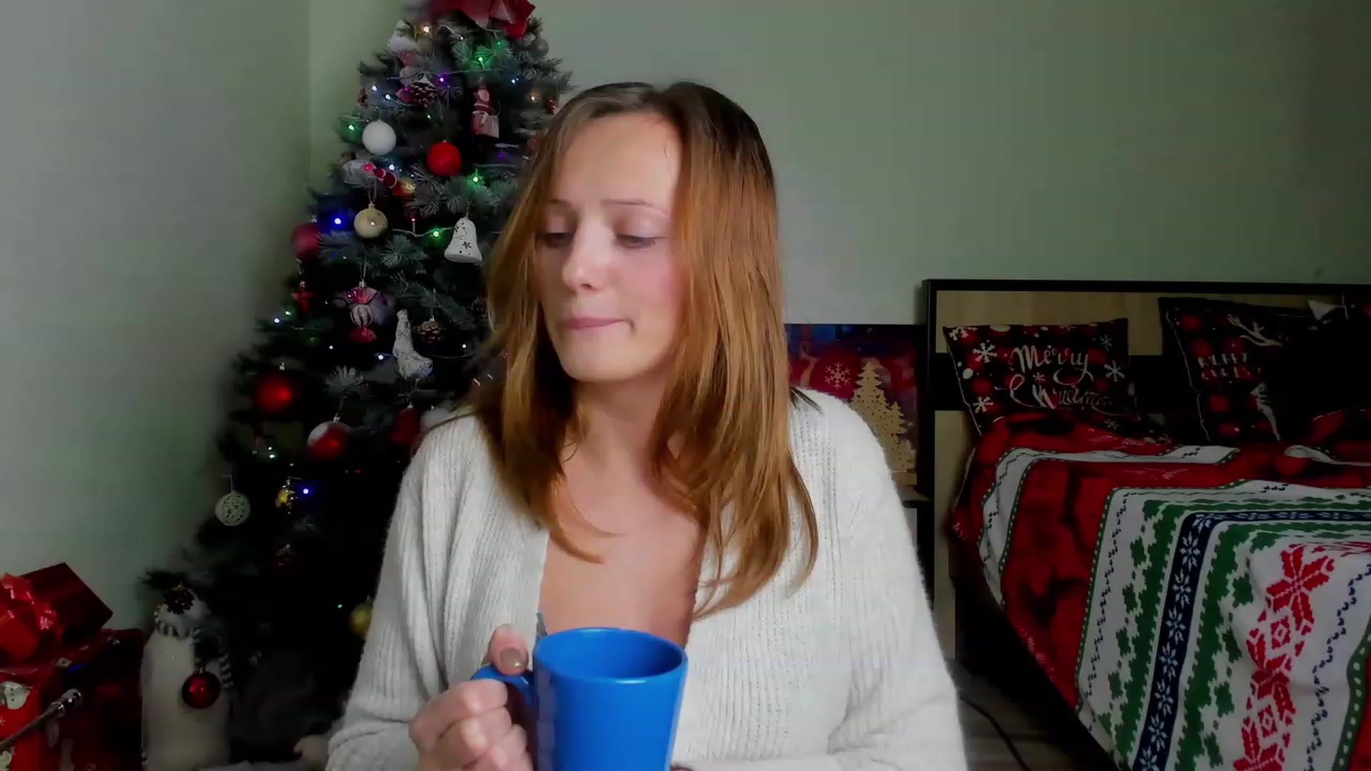 Gallery image thumbnail from KatBirdie_x's myfreecams stream on, 12/17/2023, 18:50 image 9 of 20