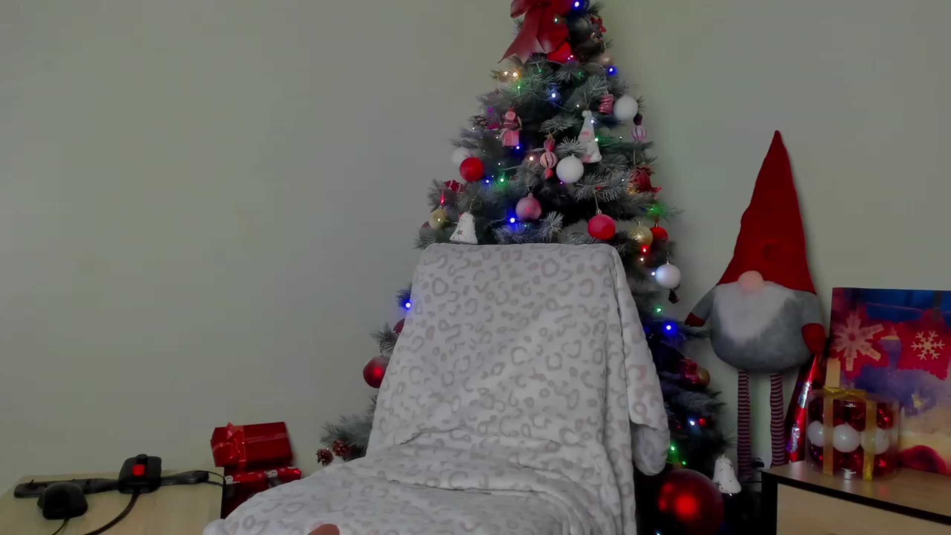 Gallery image thumbnail from KatBirdie_x's myfreecams stream on, 12/17/2023, 21:49 image 12 of 20